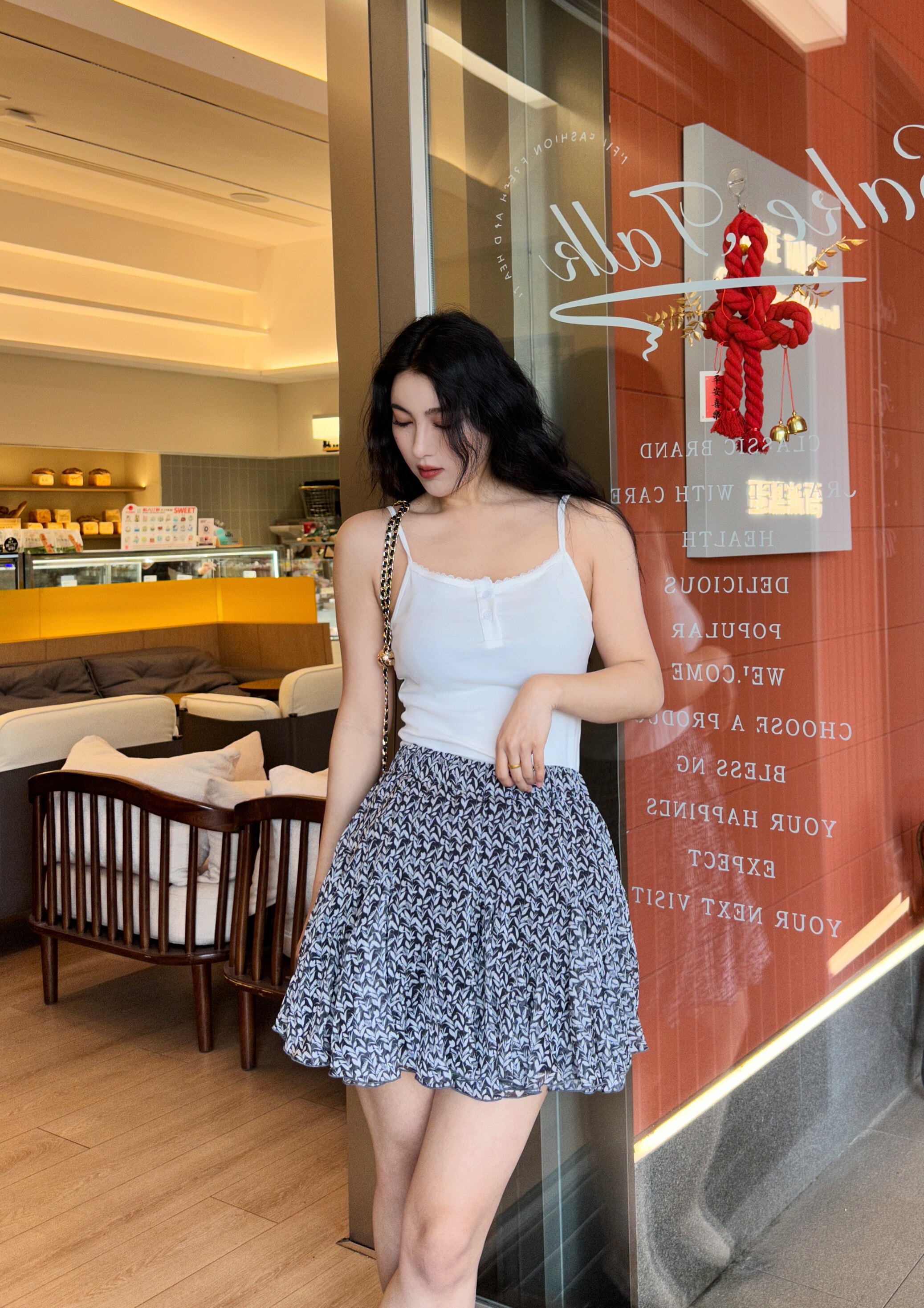 ELLE夏季法式碎花伞裙A字版型遮肉显瘦 碎花图案清新浪漫小众设计别致不撞款