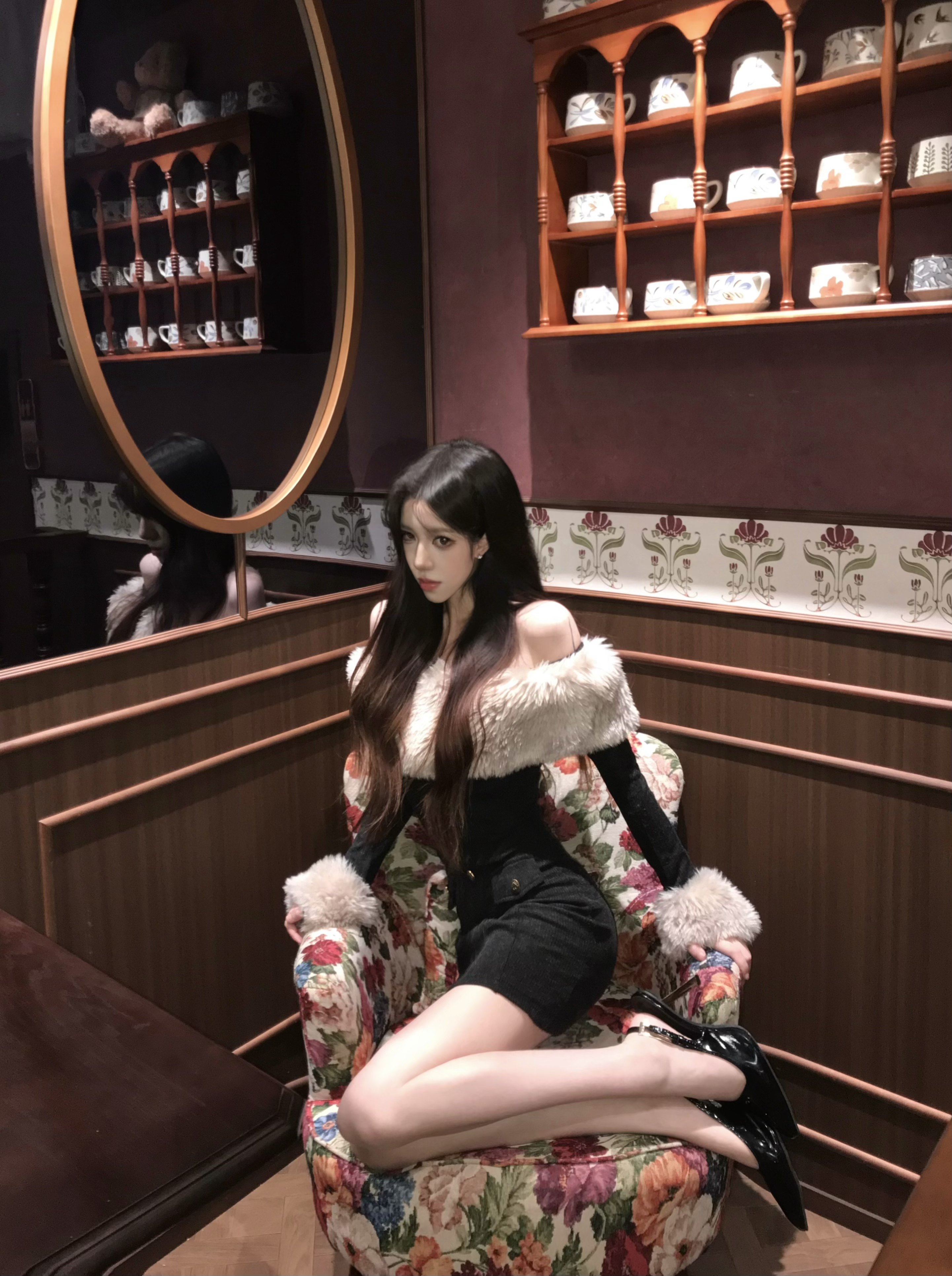 CYNR原创设计富家千金性感毛领一字肩连衣裙修身显瘦包臀针织短裙