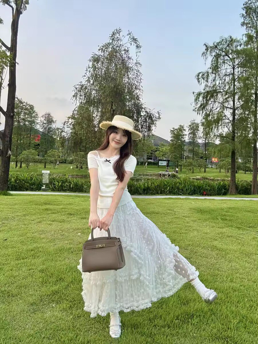 百丽鎏金岁月凯莉包 质感牛皮高级耐磨 大容量通勤 妈妈包婚包两用