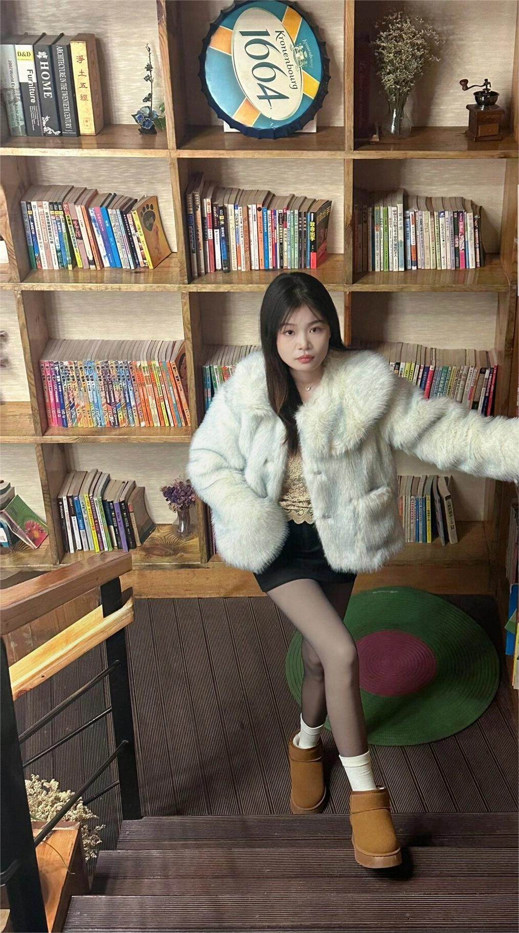 小野和子冬季黑丝光腿神器 加绒双层设计保暖不臃肿 替换装方便实用