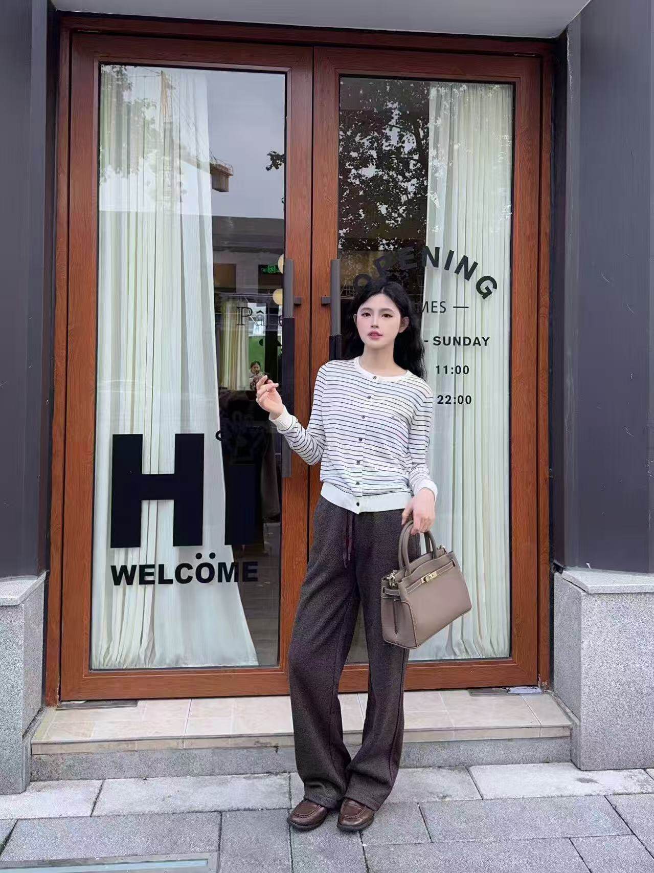 百丽鎏金岁月凯莉包 质感牛皮高级耐磨 大容量通勤 妈妈包婚包两用