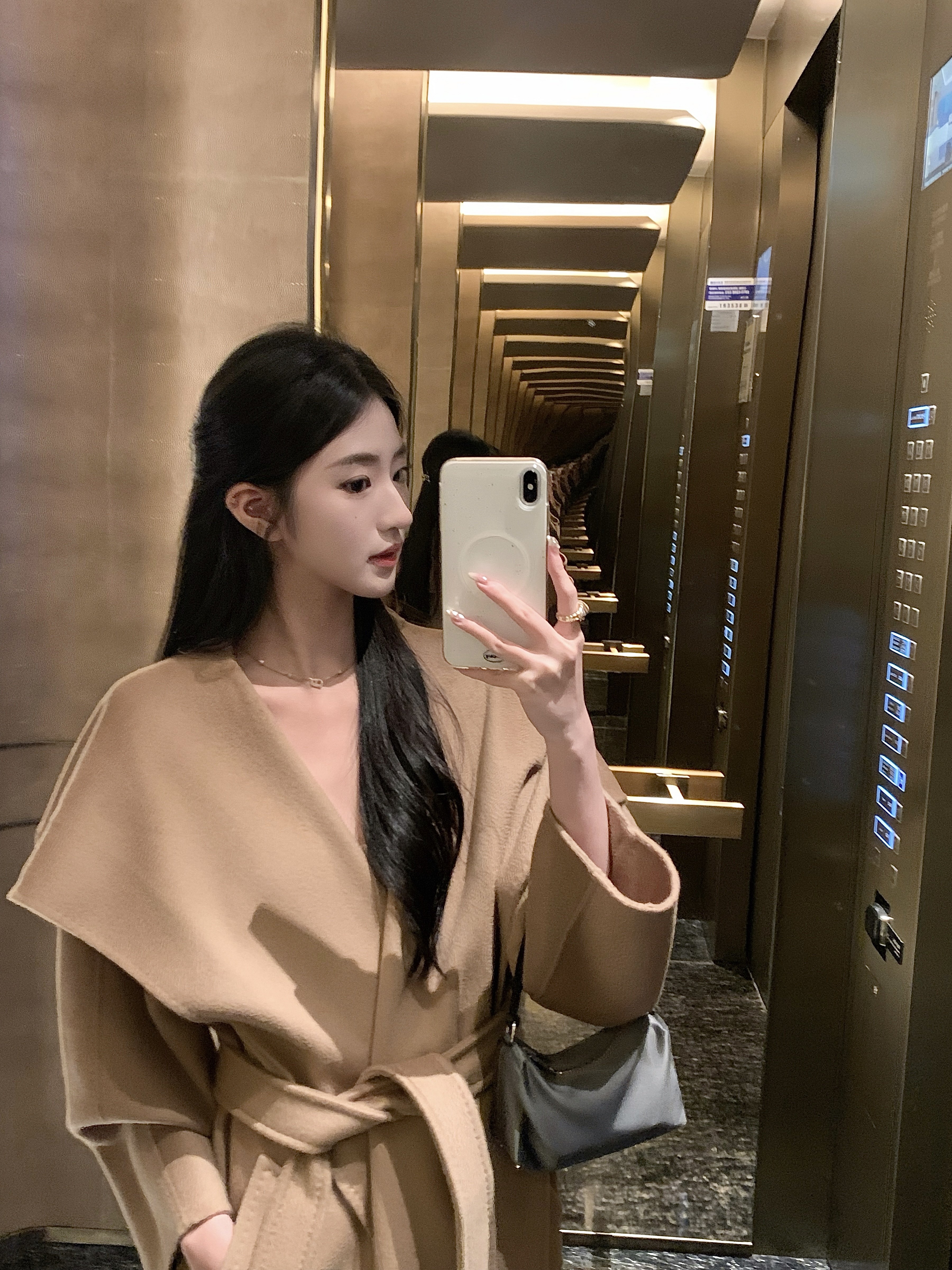 JIUCHIC|M家Rienza大翻领双面水波纹山羊绒大衣