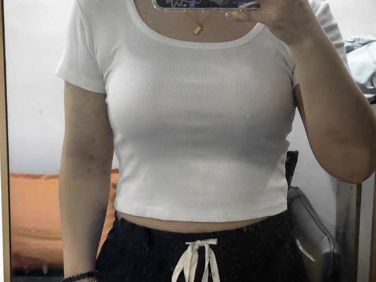 遐【小青提】无痕内衣 薄款光面设计 上托微聚拢自然挺拔 全罩杯大胸显小不臃肿