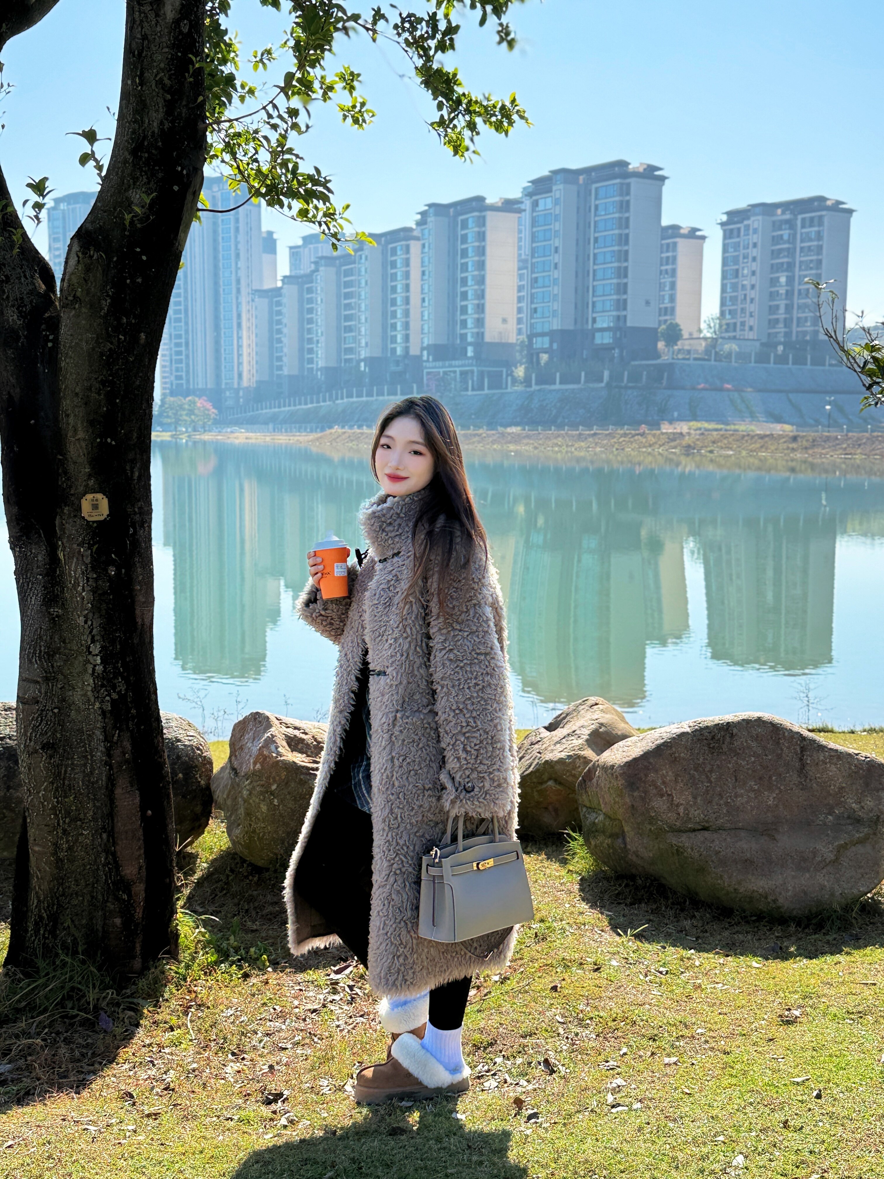 百丽鎏金岁月凯莉包 质感牛皮高级耐磨 大容量通勤 妈妈包婚包两用