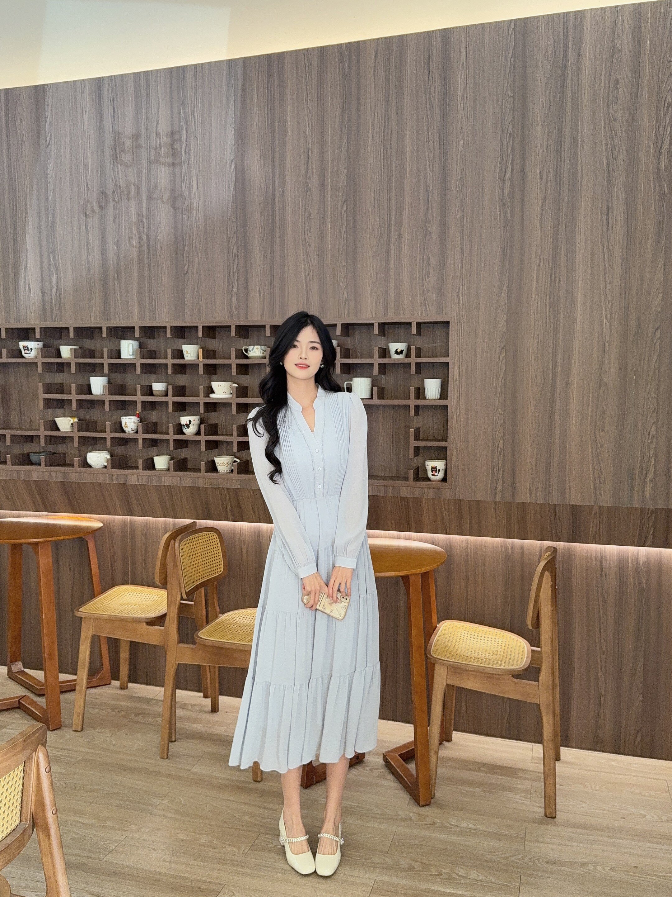 孙乐言毛晓彤同款百丽「白月光」红色高跟玛丽珍单鞋：脚踝间的复古红玫瑰