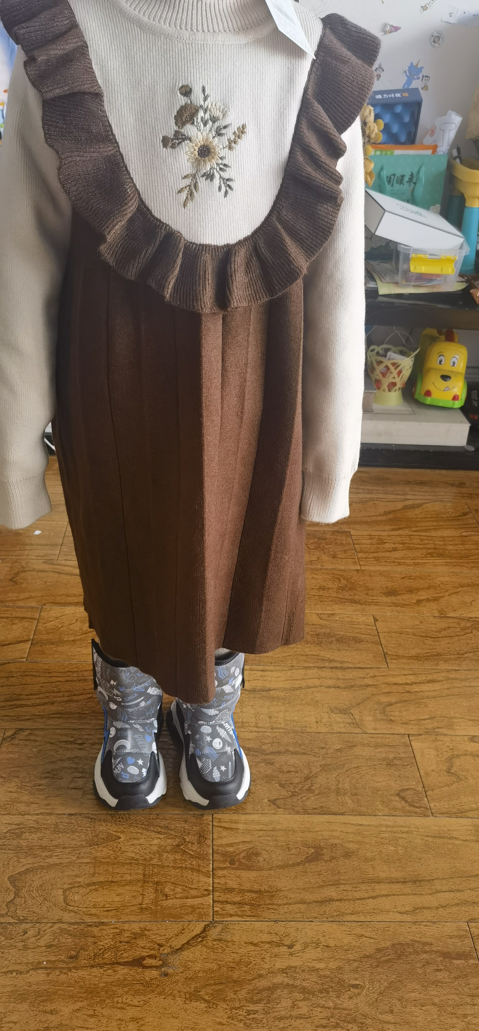 Customer photo for Coffee Brown, 130cm