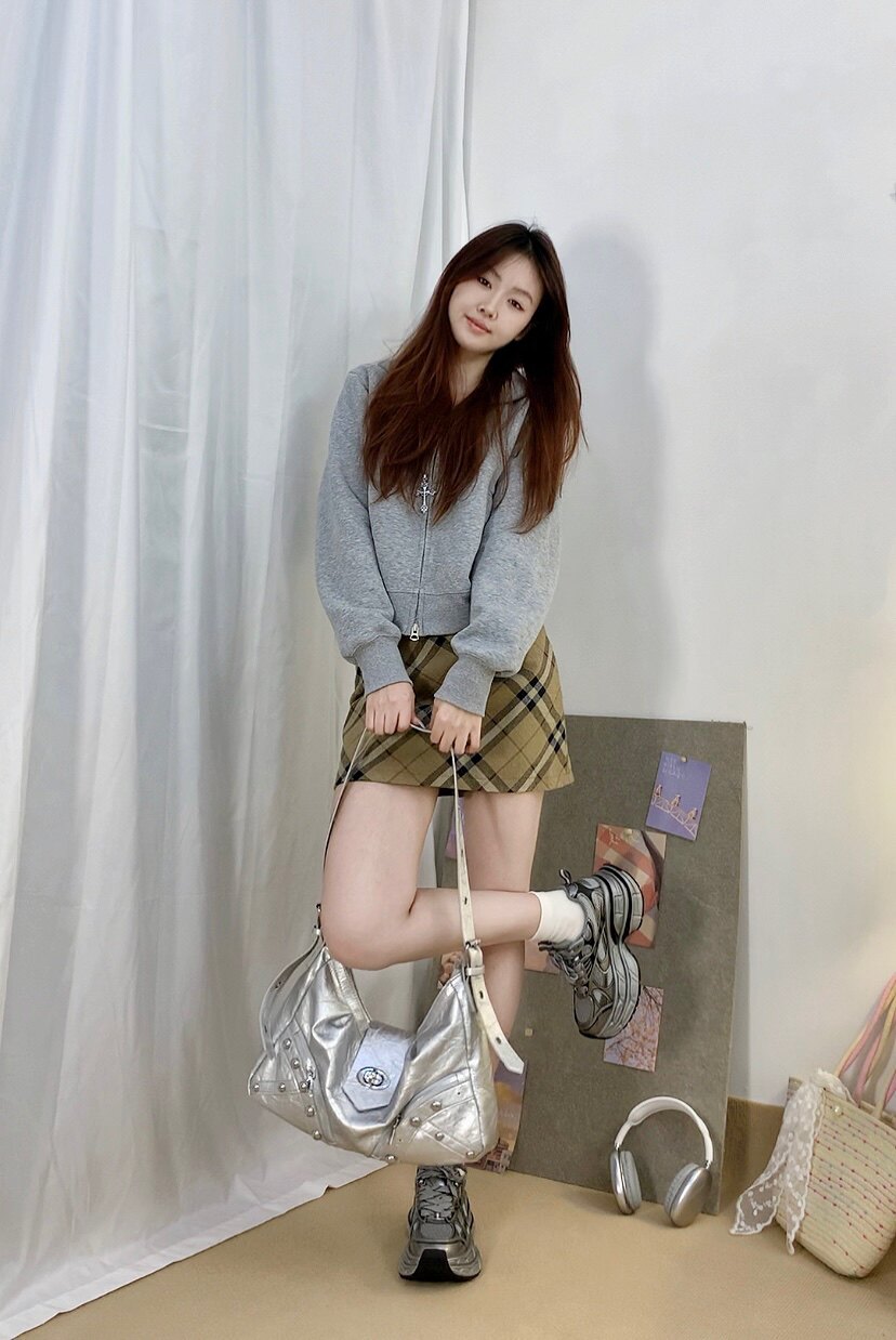 迪丽热巴同款骆驼银月老爹鞋 厚底增高拉长比例 银色系未来感十足