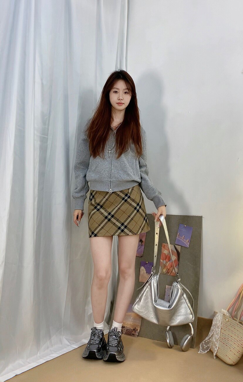 迪丽热巴同款骆驼银月老爹鞋 厚底增高拉长比例 银色系未来感十足