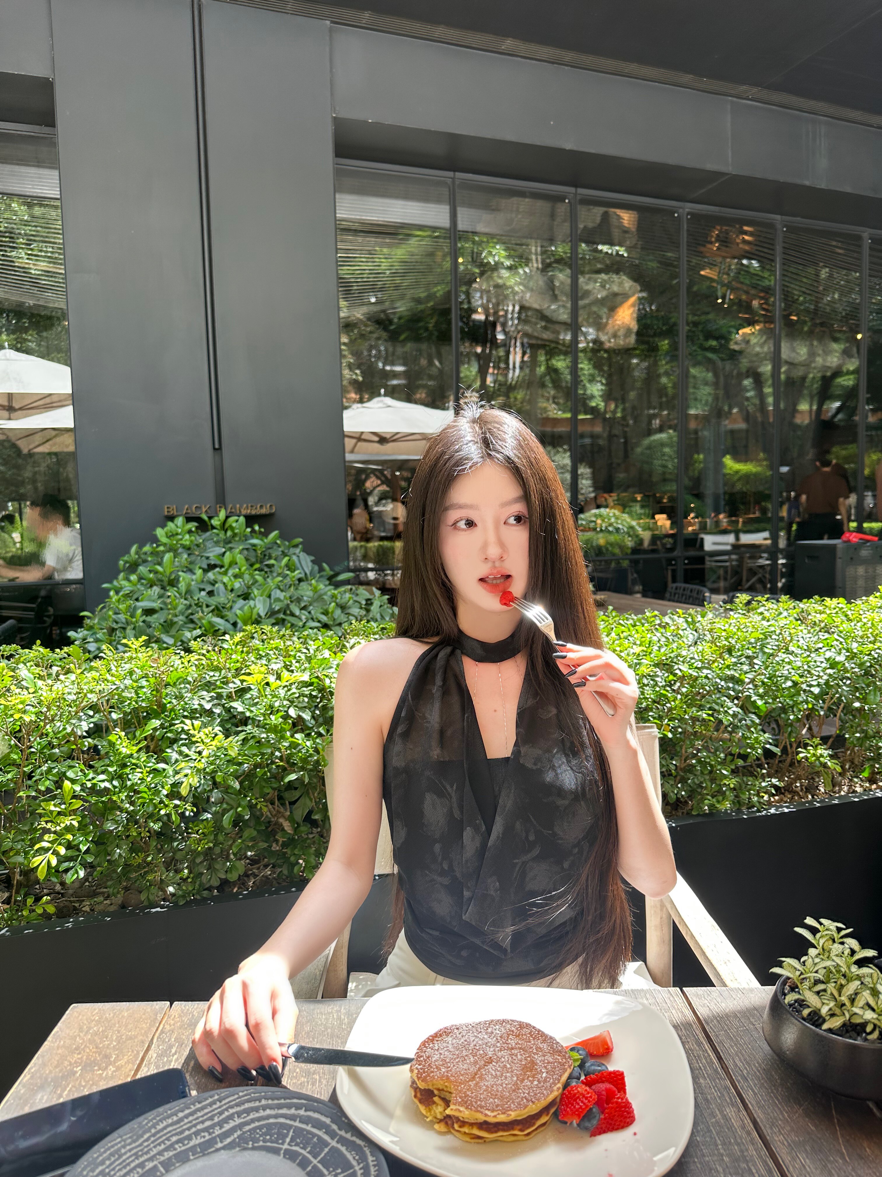 VIAPITTI夏季爆款链条荡领挂脖背心 收腰修身显瘦百搭 辣妹风与设计感并存