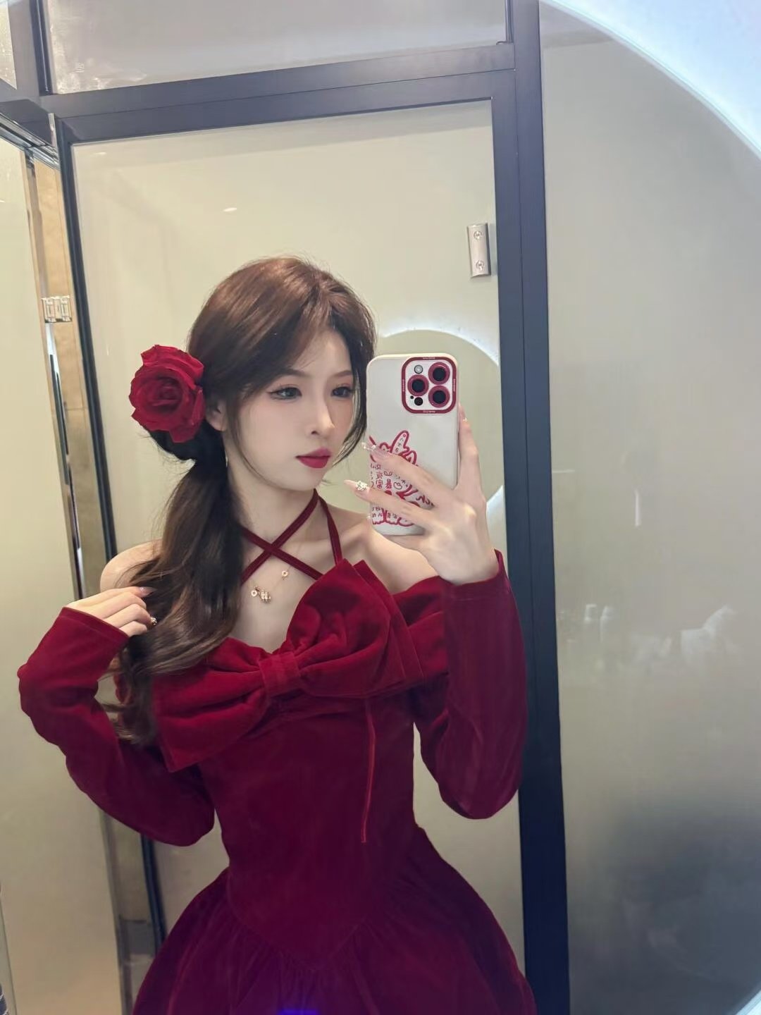 绮雨薇法式红色连衣裙 蓬蓬裙摆遮肉显瘦 收腰设计拉长比例 小个子专属显高版型