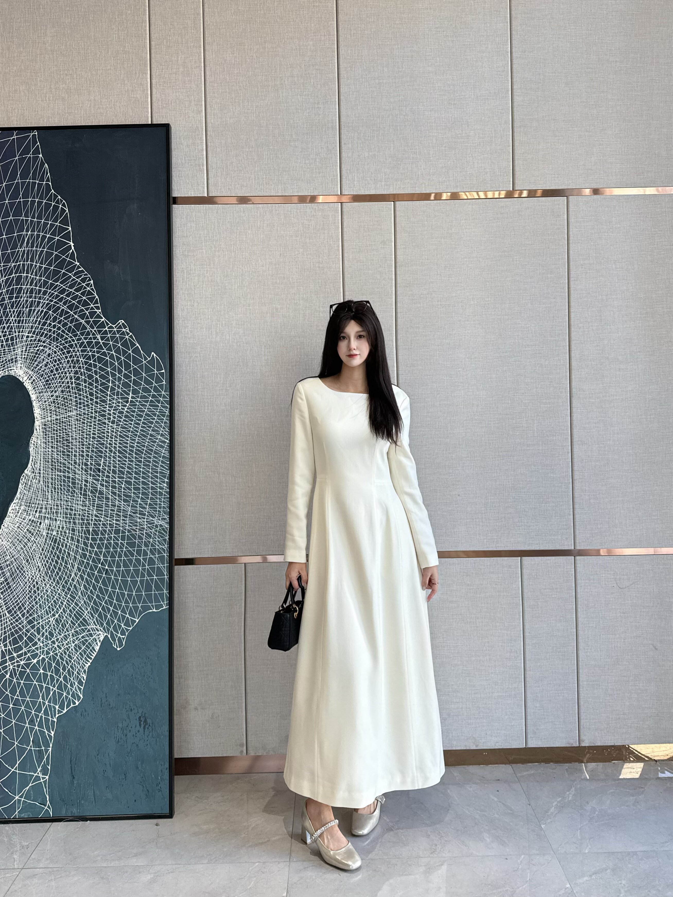 孙乐言毛晓彤同款百丽「白月光」红色高跟玛丽珍单鞋：脚踝间的复古红玫瑰