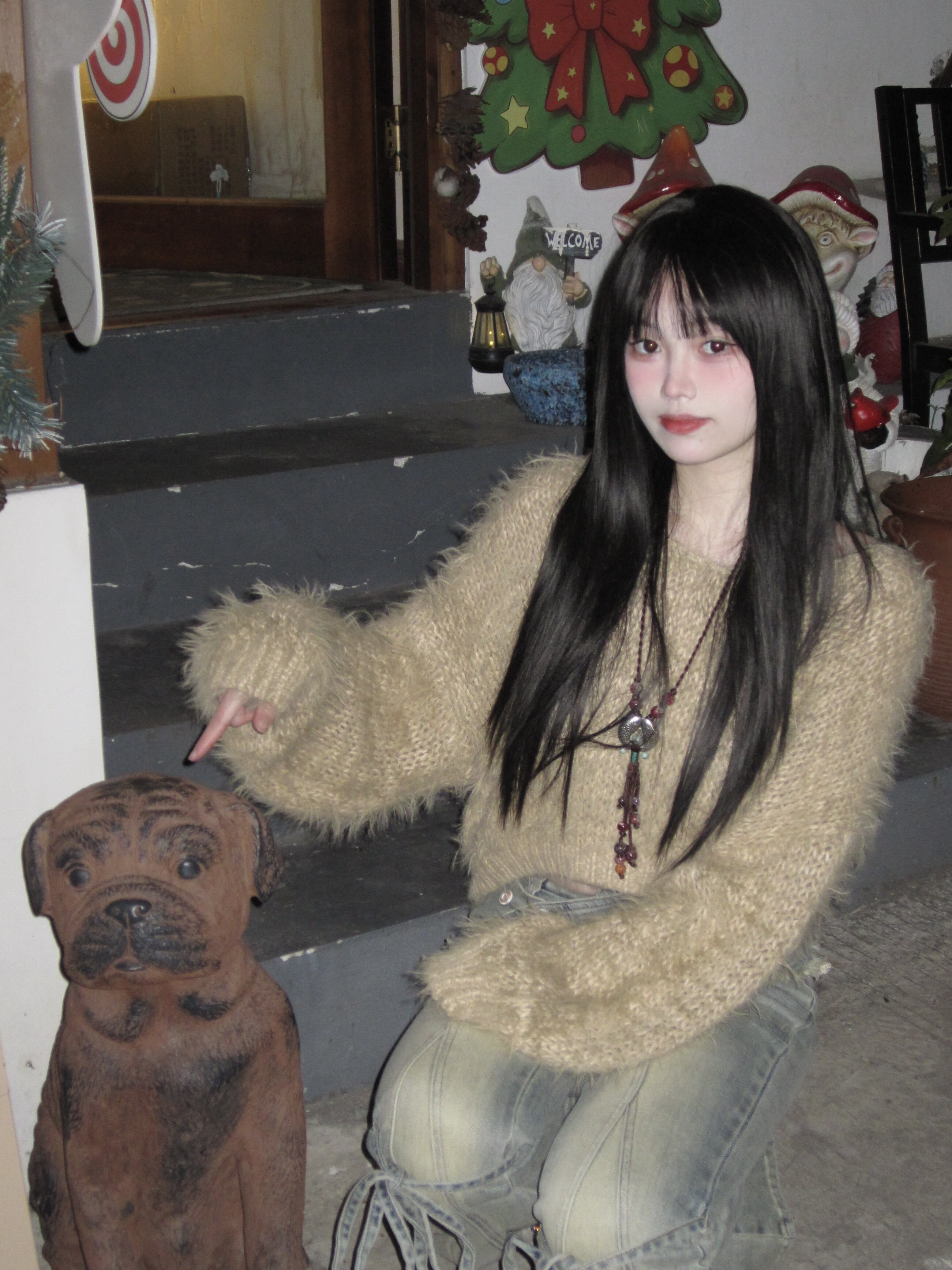 ABWLR「叠穿派对」原创复古做旧水洗牛仔裤:解锁超模腿的马蹄微喇密码