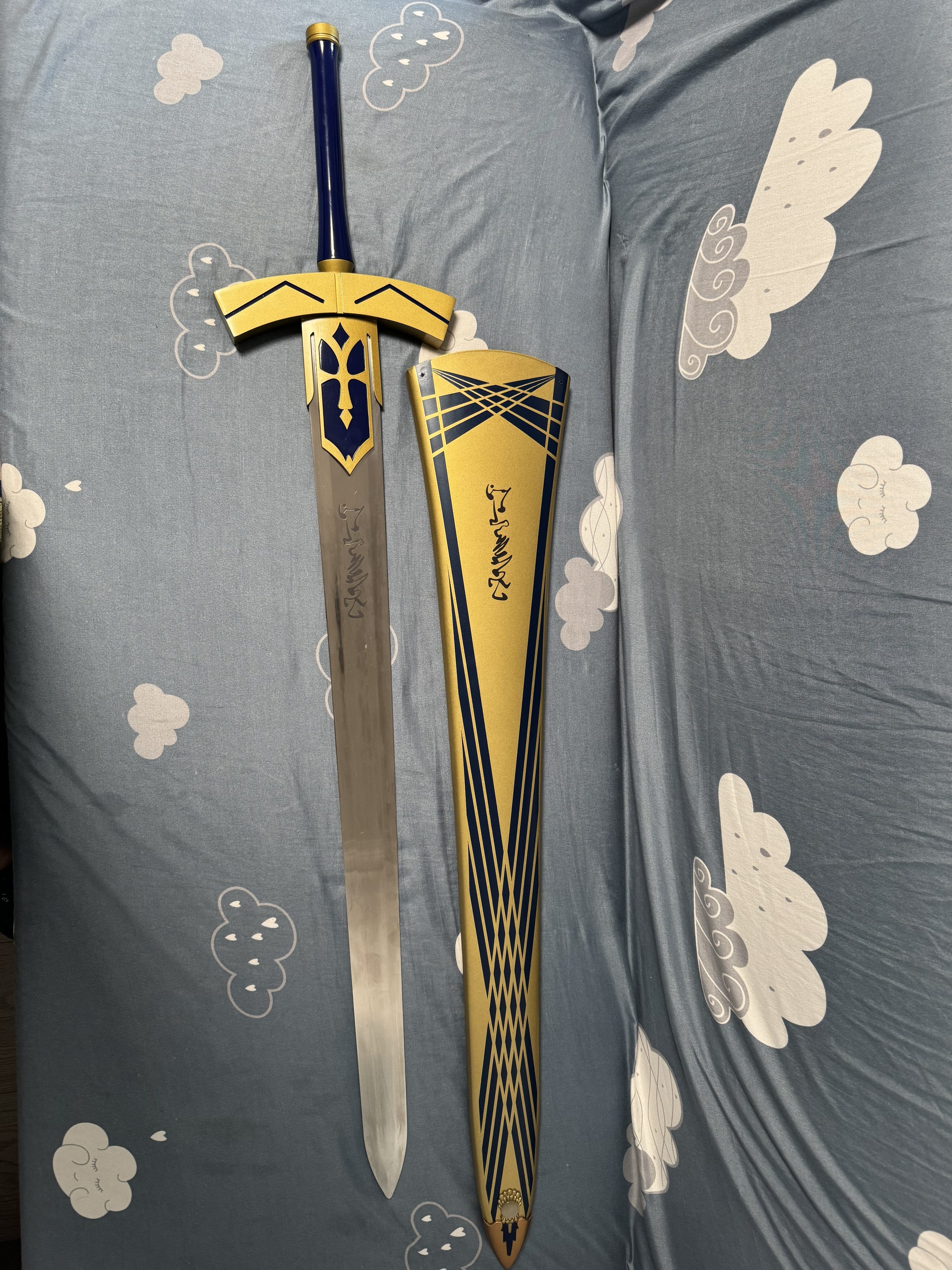 FATEセイバー誓約勝利剣 日本刀 模造刀 居合刀 武士道 武蔵 鑑賞用 手鍛 FATEセイバー誓約勝利剣 日本刀 模造刀 居合刀 武士道 武蔵 鑑賞