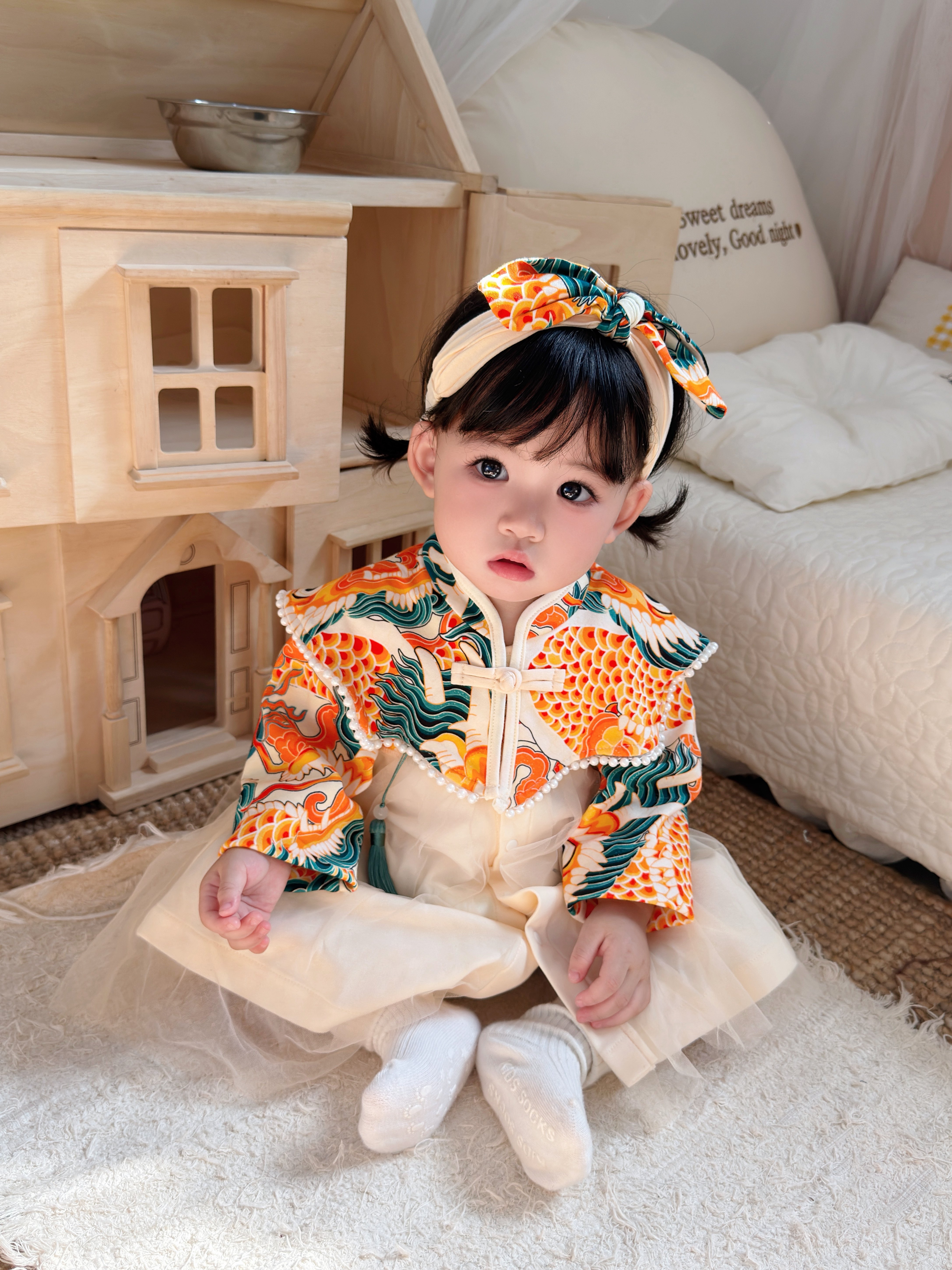 Customer photo for Light yellow leaf headband set; 80cm