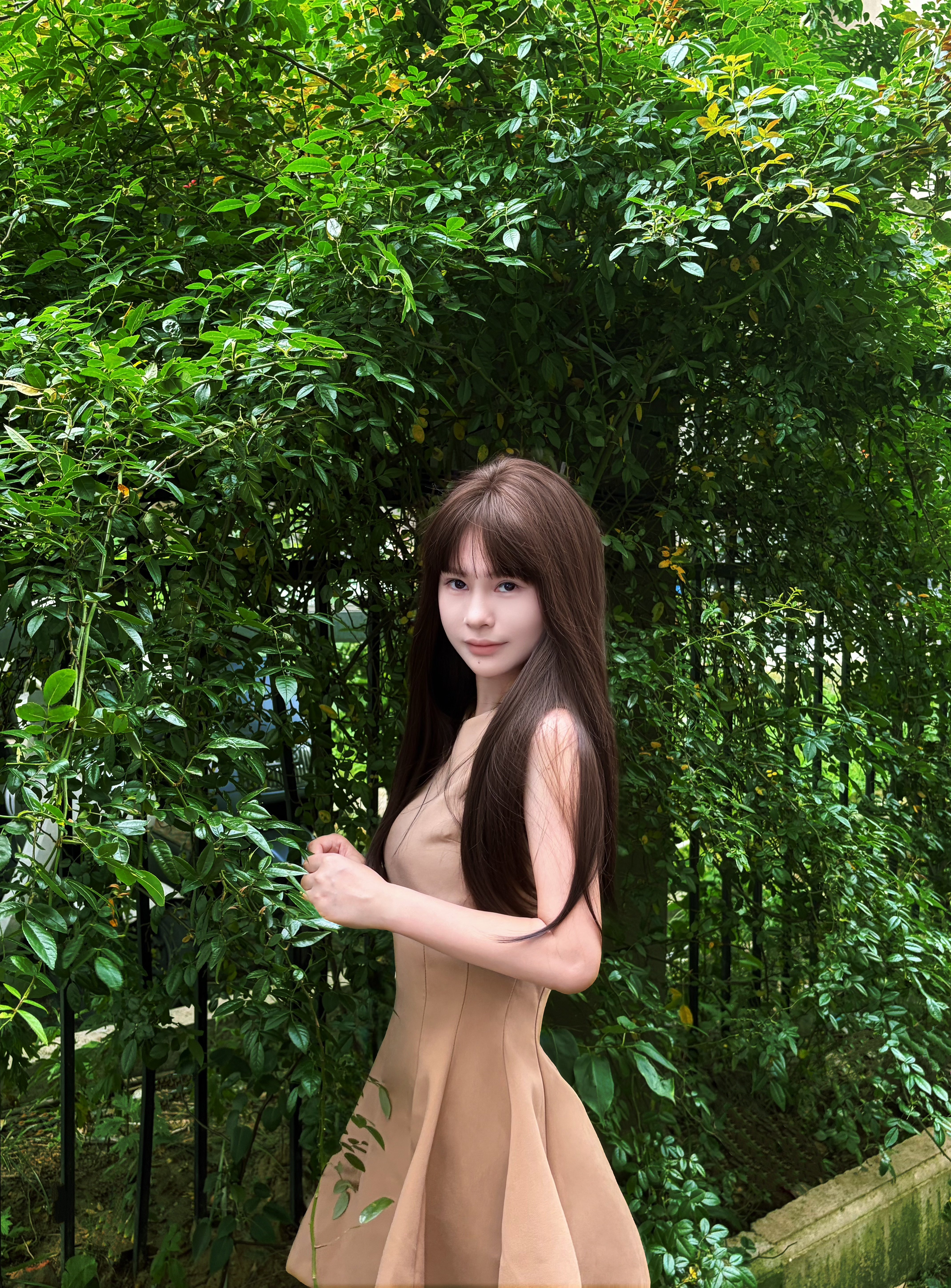 舒胡蕾夏日生日裙 法式无袖收腰设计 显瘦显高拉长比例 高级感气质满分