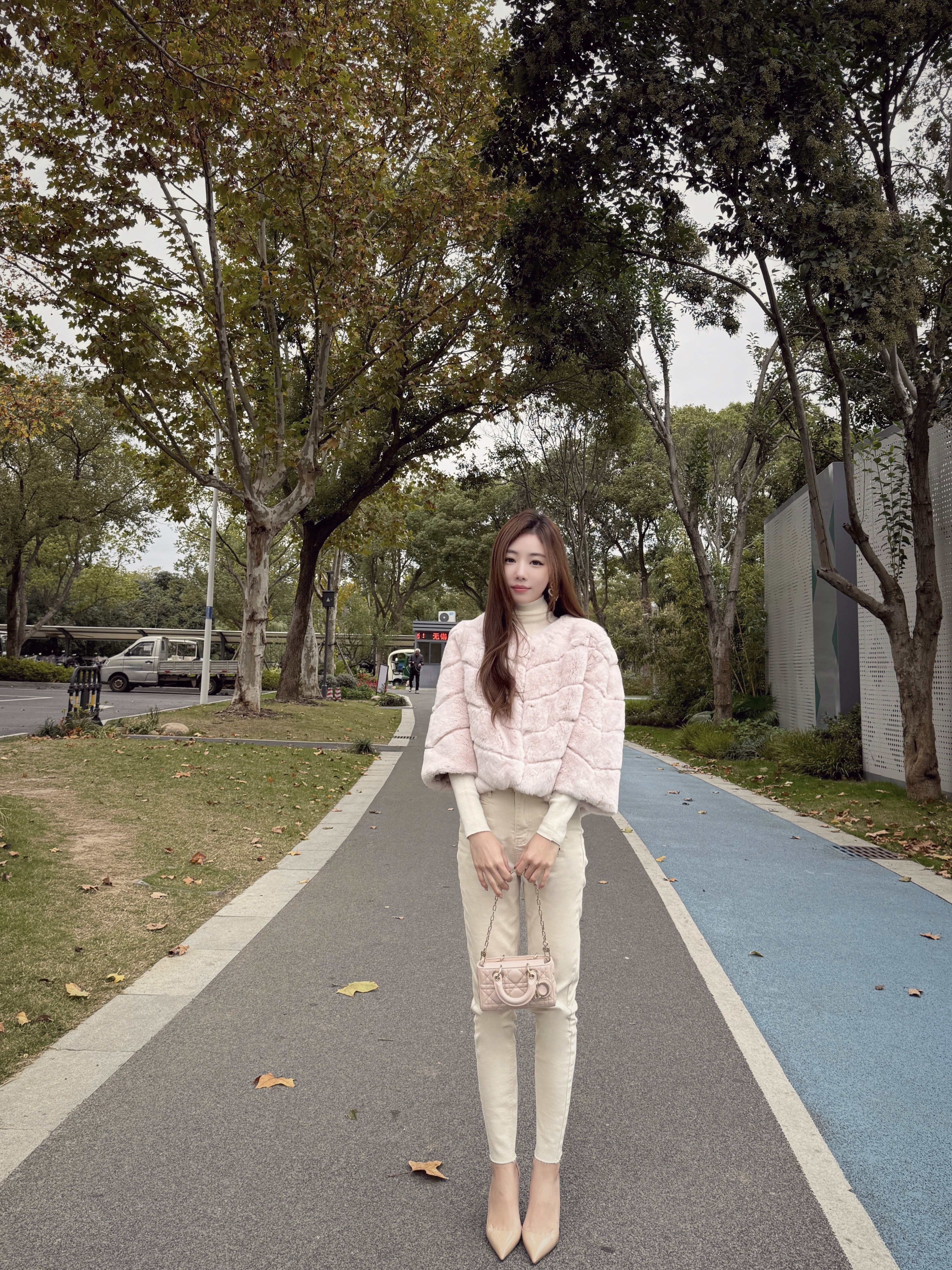 RUOYU若语半永久韩女裤 加绒修身设计保暖不臃肿 高腰小脚裤型拉长比例