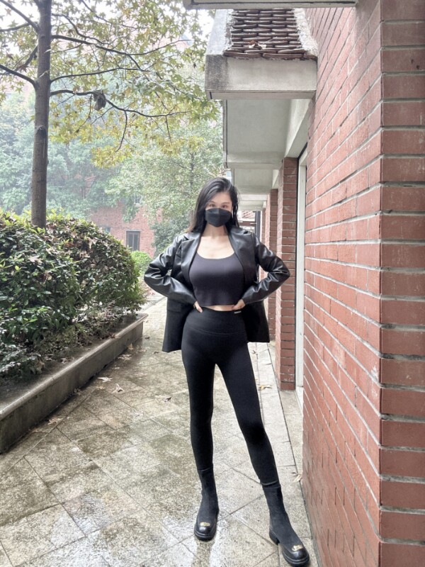 小野和子春季鲨鱼裤 薄款塑形收腹提臀 瑜伽外穿两相宜 高腰设计拉长比例
