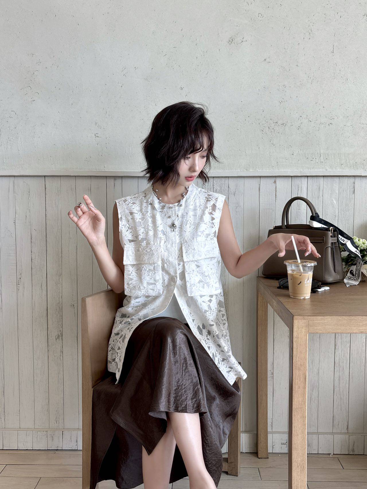 百丽鎏金岁月凯莉包 质感牛皮高级耐磨 大容量通勤 妈妈包婚包两用