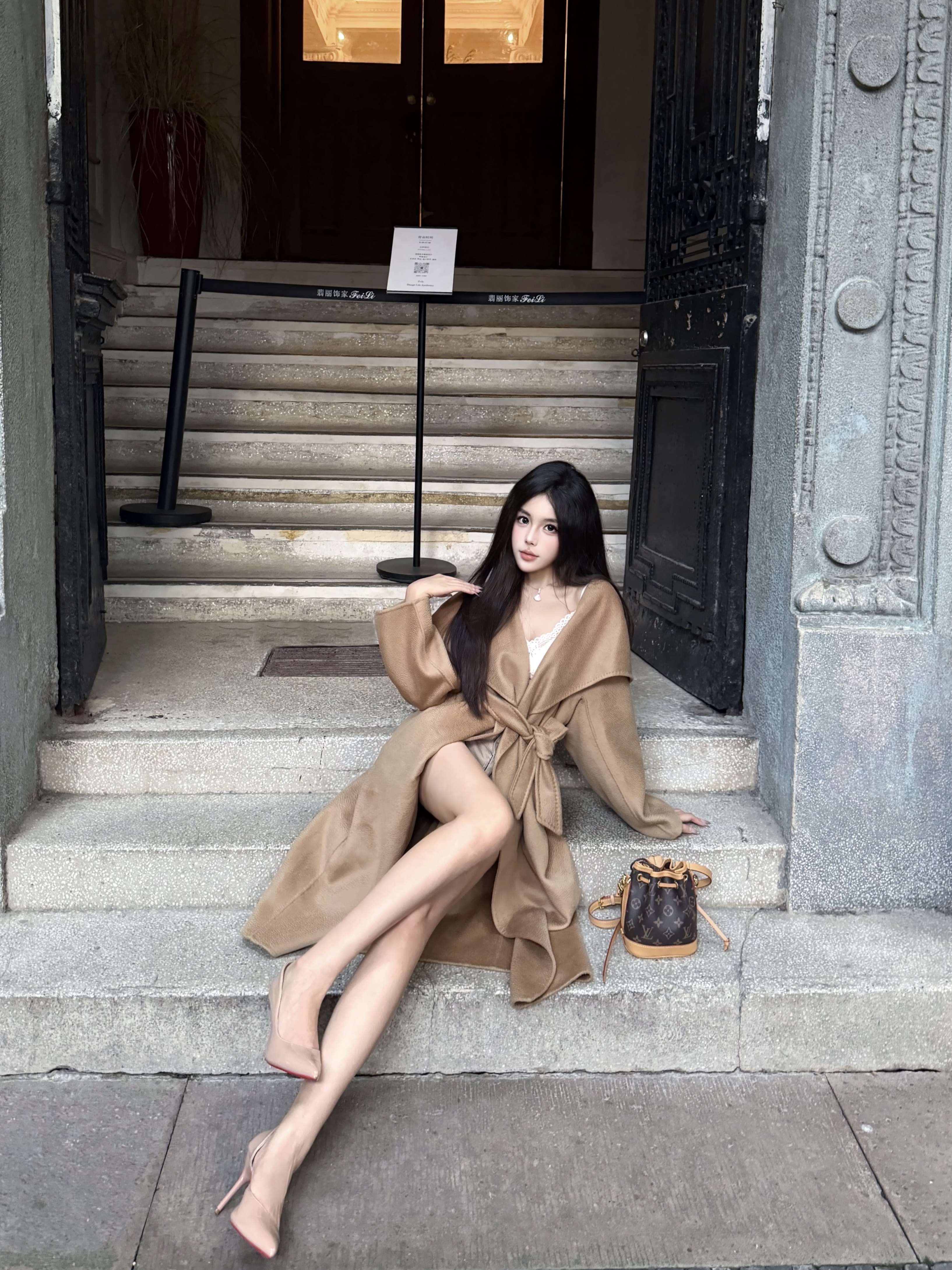 JIUCHIC|M家Rienza大翻领双面水波纹山羊绒大衣