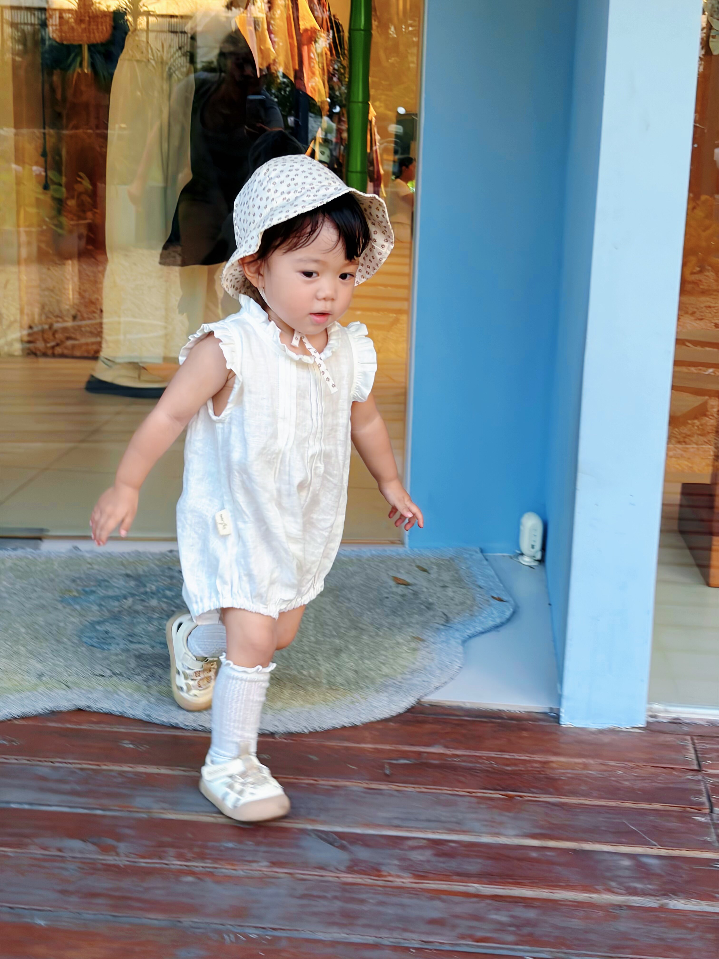 Customer photo for White Linen, 80cm
