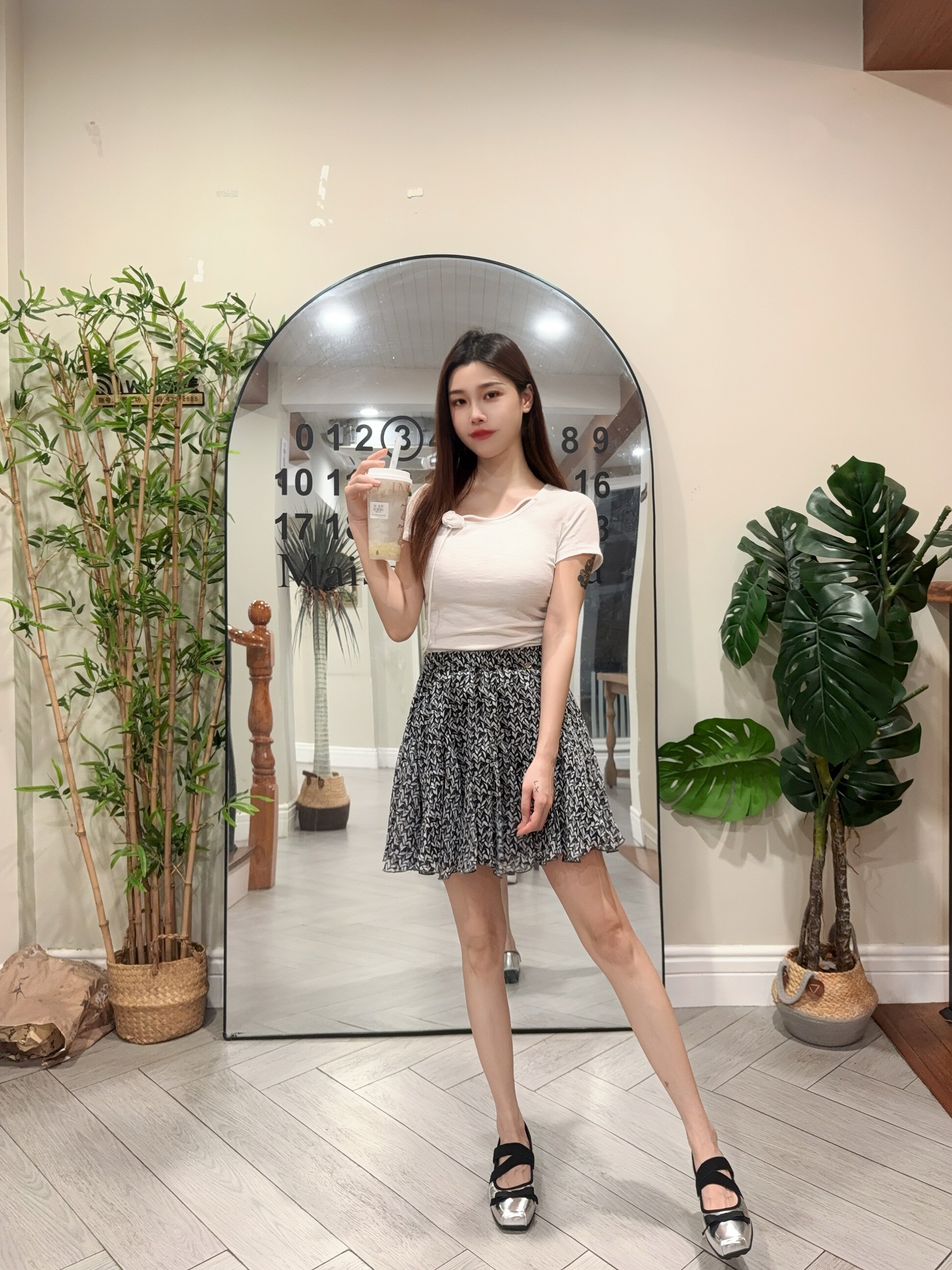 ELLE夏季法式碎花伞裙A字版型遮肉显瘦 碎花图案清新浪漫小众设计别致不撞款