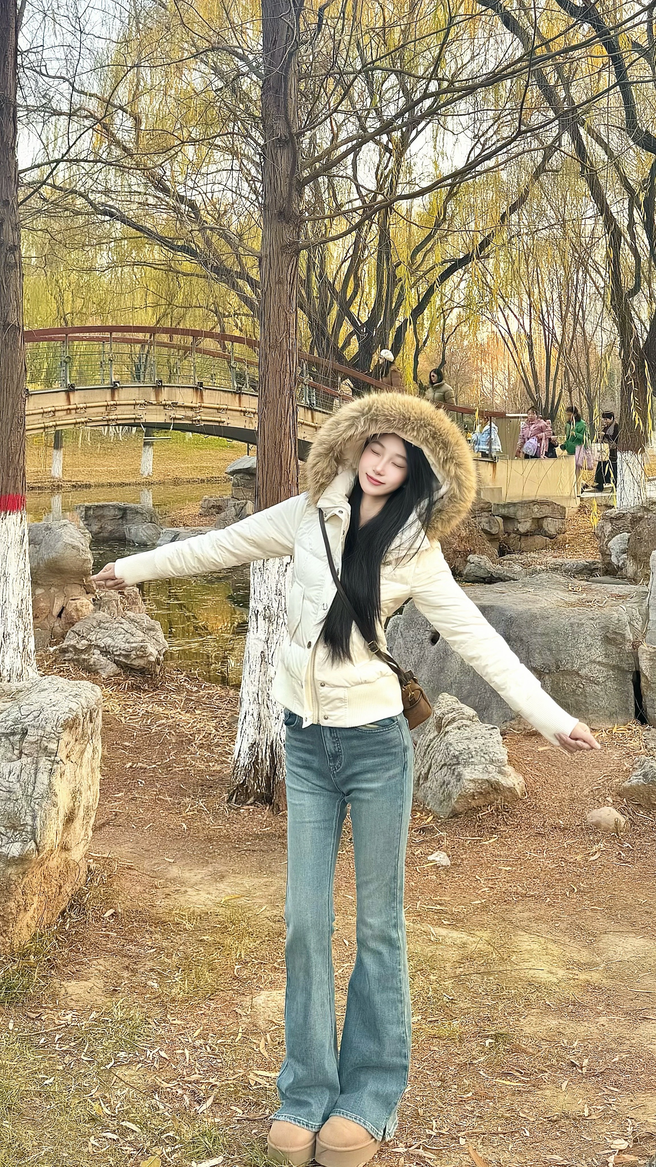 ABWLR秋冬复古微喇牛仔裤:高腰马蹄的显腿长神裤