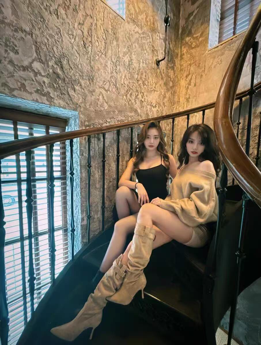 骄屿女鞋真皮尖头细跟显瘦长靴：堆堆褶皱的又甜又飒美学