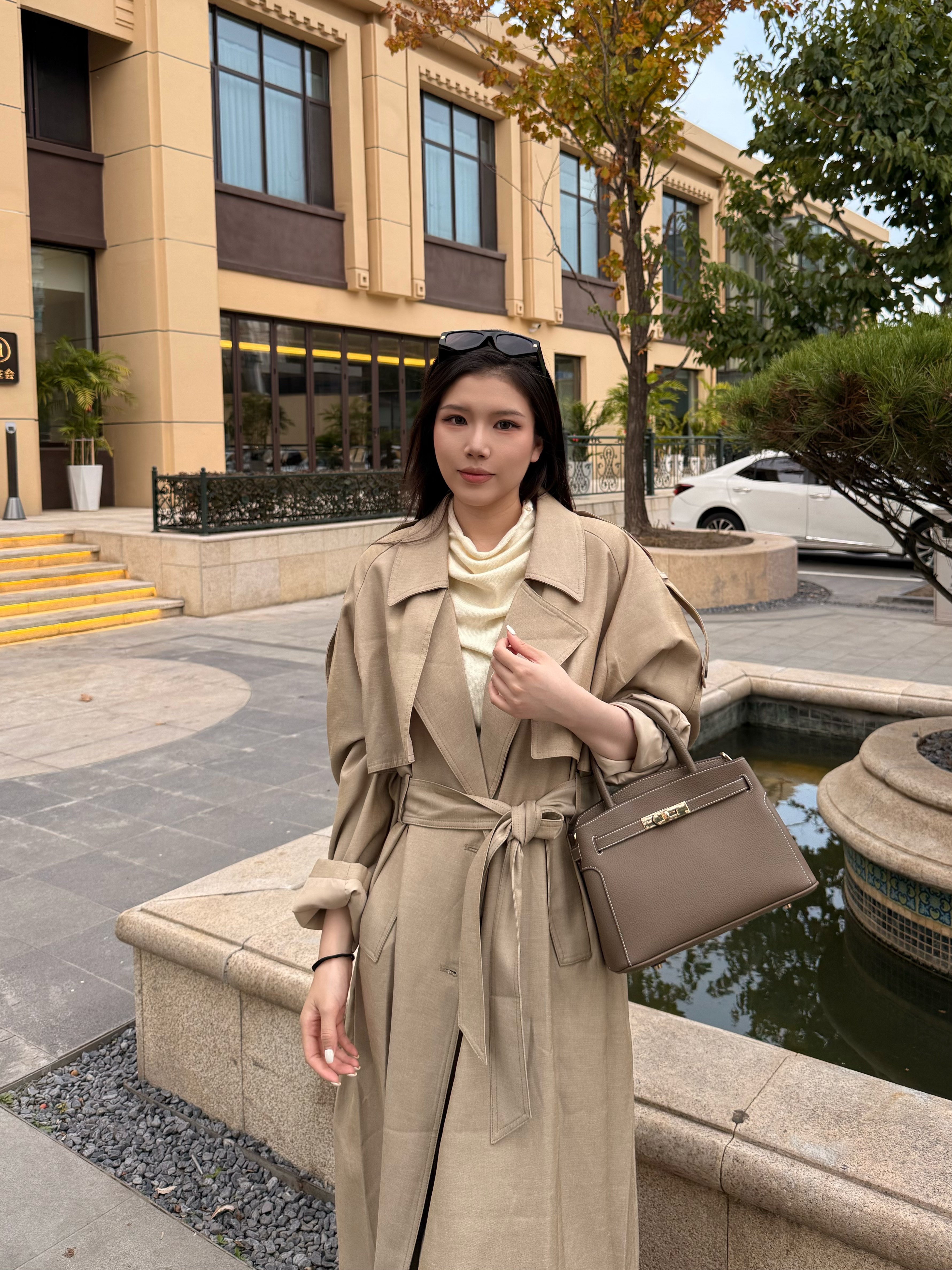 百丽鎏金岁月凯莉包 质感牛皮高级耐磨 大容量通勤 妈妈包婚包两用