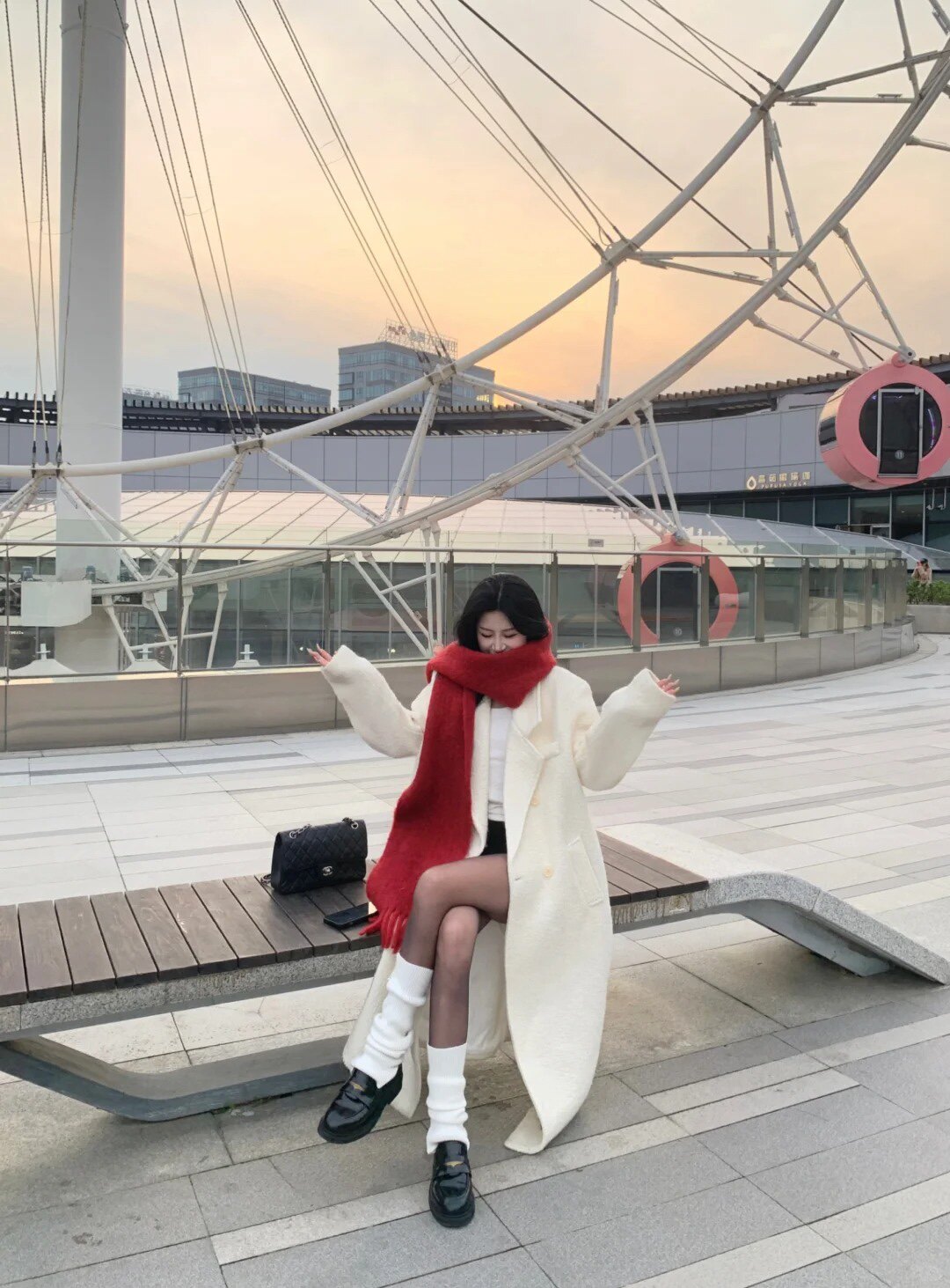 宋佳同款百丽海鸥乐福鞋2.0：厚底真皮的英伦飒爽美学