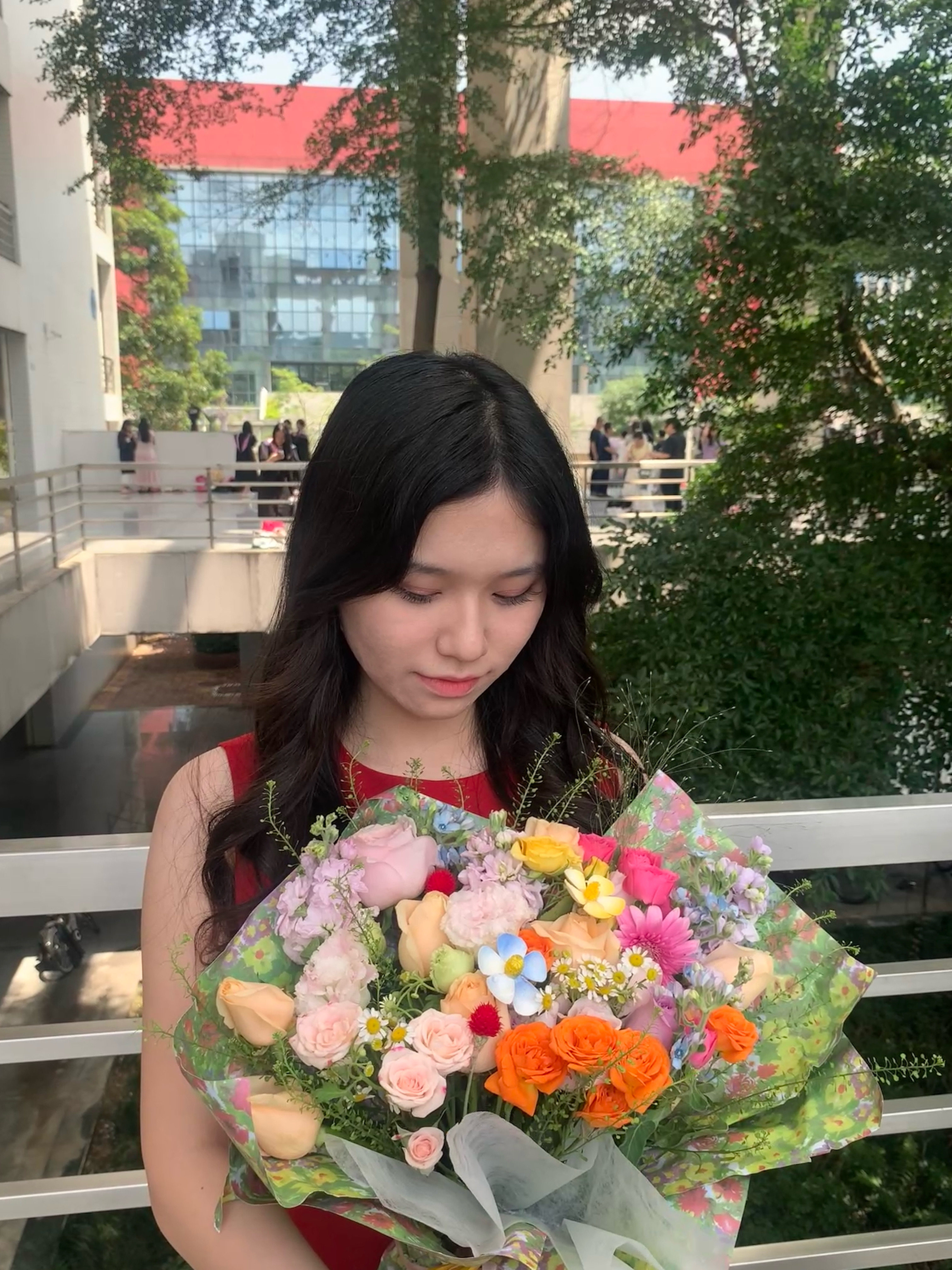舒胡蕾夏日生日裙 法式无袖收腰设计 显瘦显高拉长比例 高级感气质满分