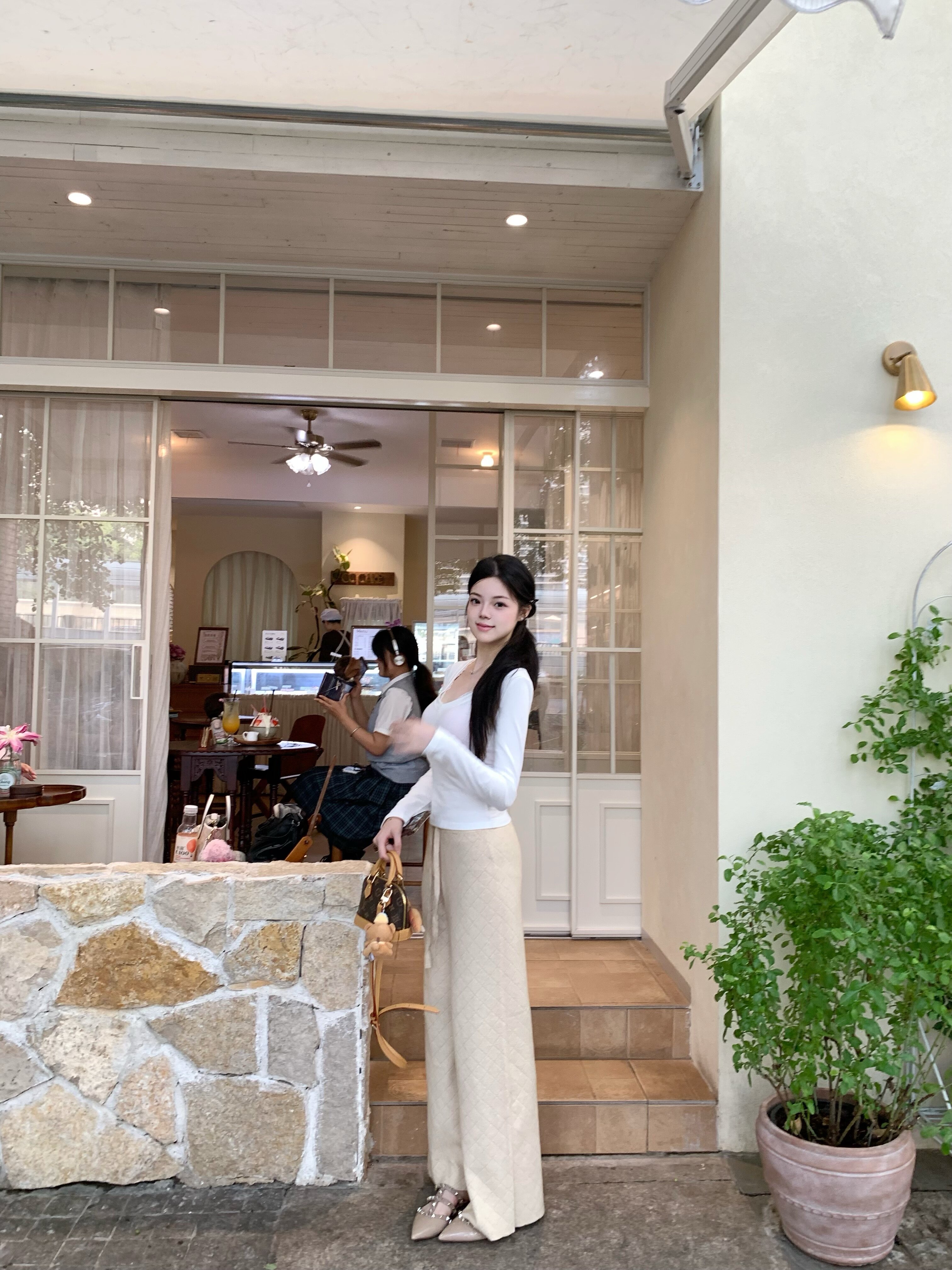 Kikimy「入春裤王」重磅机织格纹针织裤：高腰垂感的百搭显瘦美学