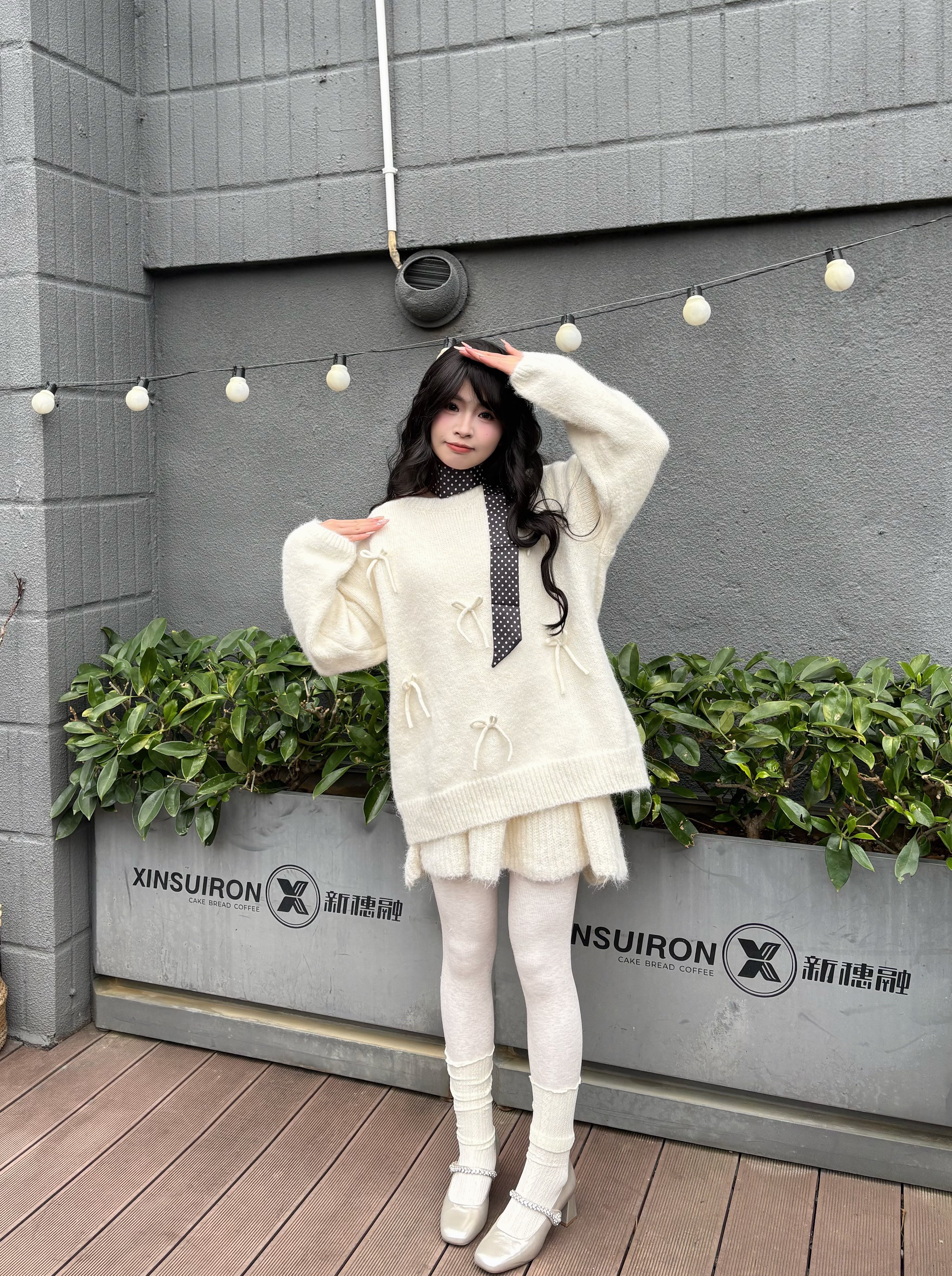 孙乐言毛晓彤同款百丽「白月光」红色高跟玛丽珍单鞋：脚踝间的复古红玫瑰