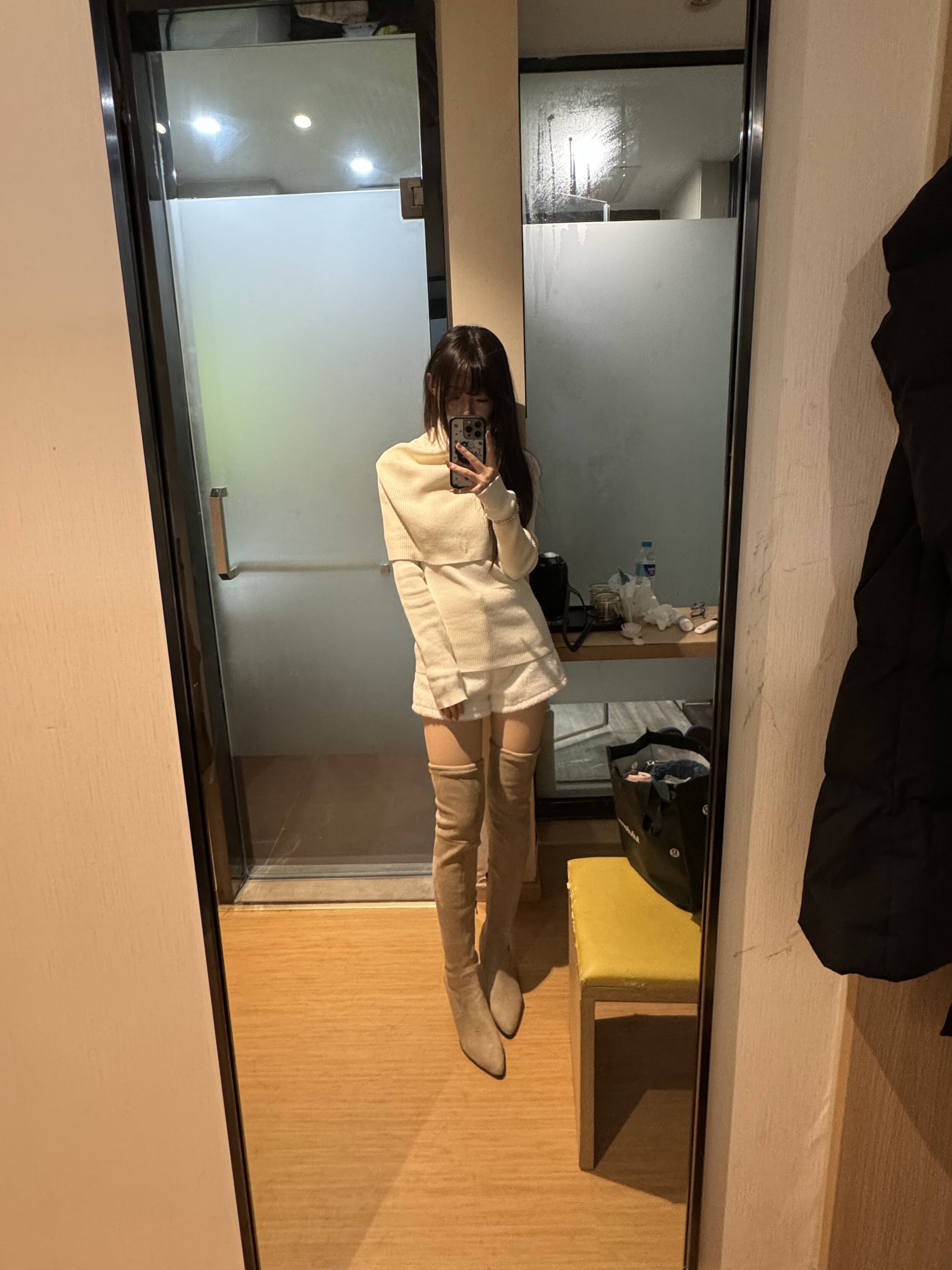 戈丹琳过膝弹力瘦瘦靴 粗跟高跟设计拉长比例 尖头黑色侧拉链方便穿脱