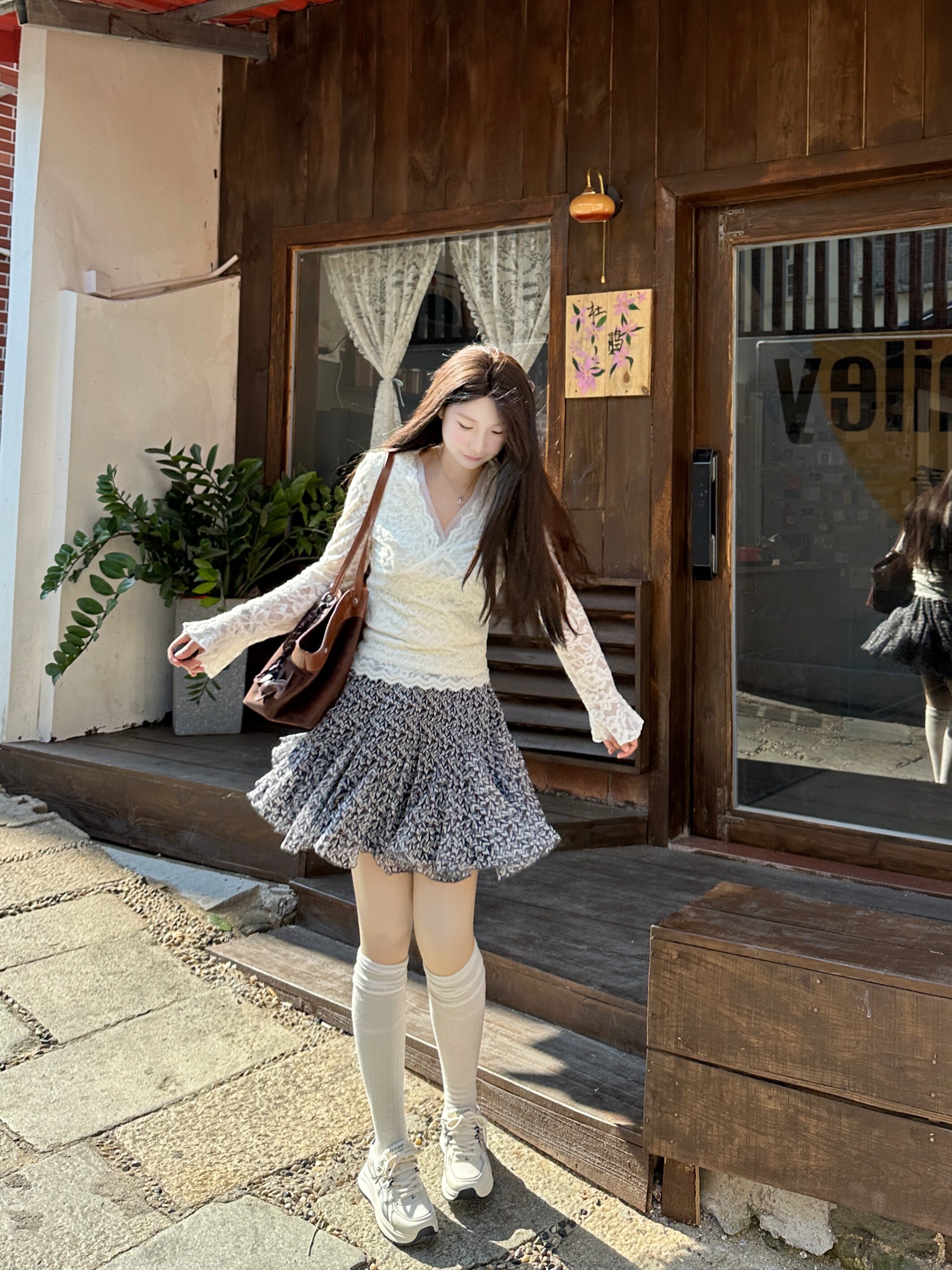 ELLE夏季法式碎花伞裙A字版型遮肉显瘦 碎花图案清新浪漫小众设计别致不撞款