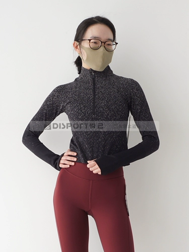Spot Lululemon Толстый полупрозрачный полкоти для футболки с длинными рукавами.