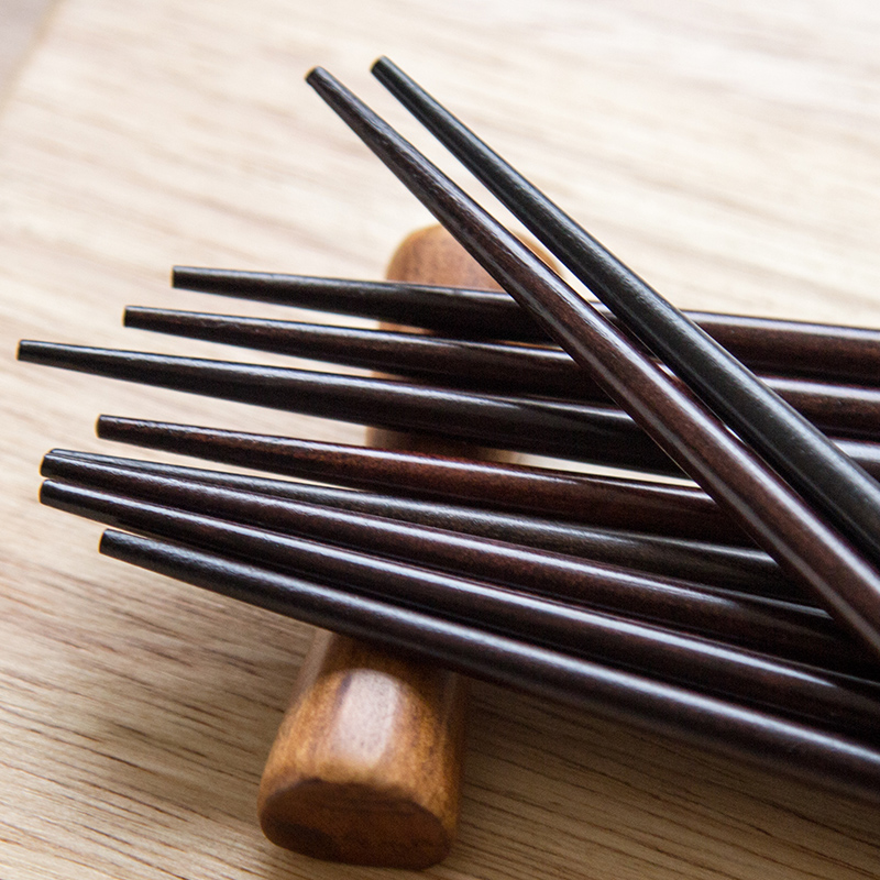 Porcelain soul creative kembat iron wood real wood mahogany chopsticks suit appearance design gift boxes