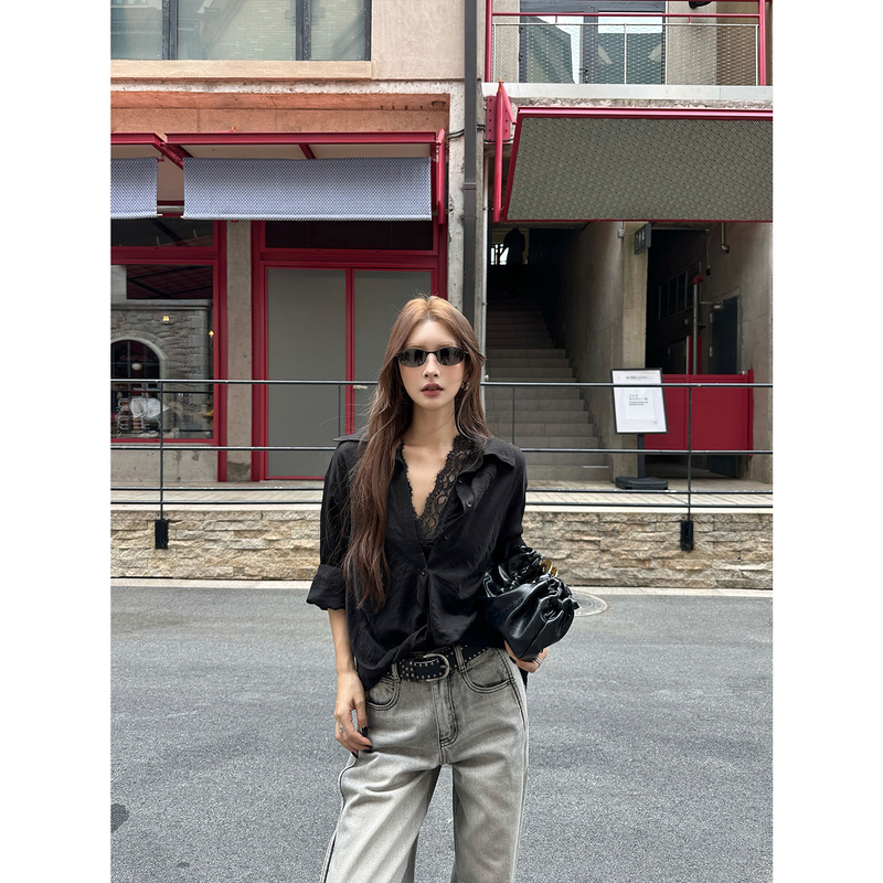 Fangting Lace Vest Shirt Two-Piece Set for Women, Autumn V-Neck Design, Layered Inner Wear, Long-Sleeved Top