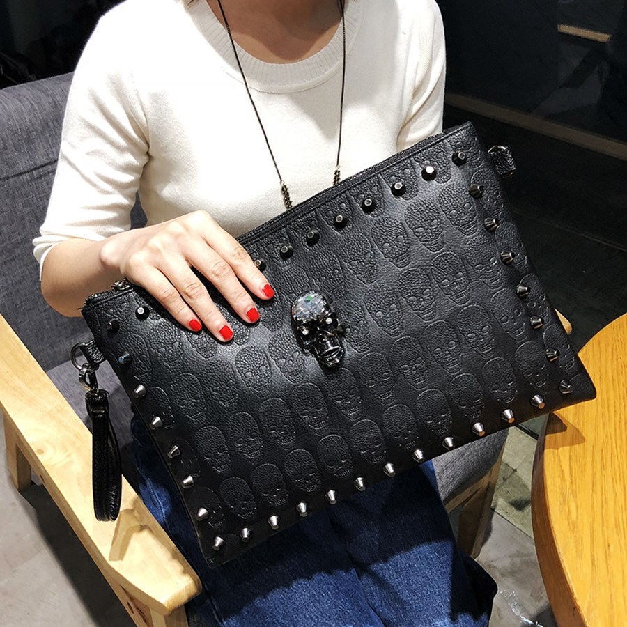 Hong Kong leather bag women in tide large capacity rivets handbag bag 2023 new personality envelope bag shoulder bag