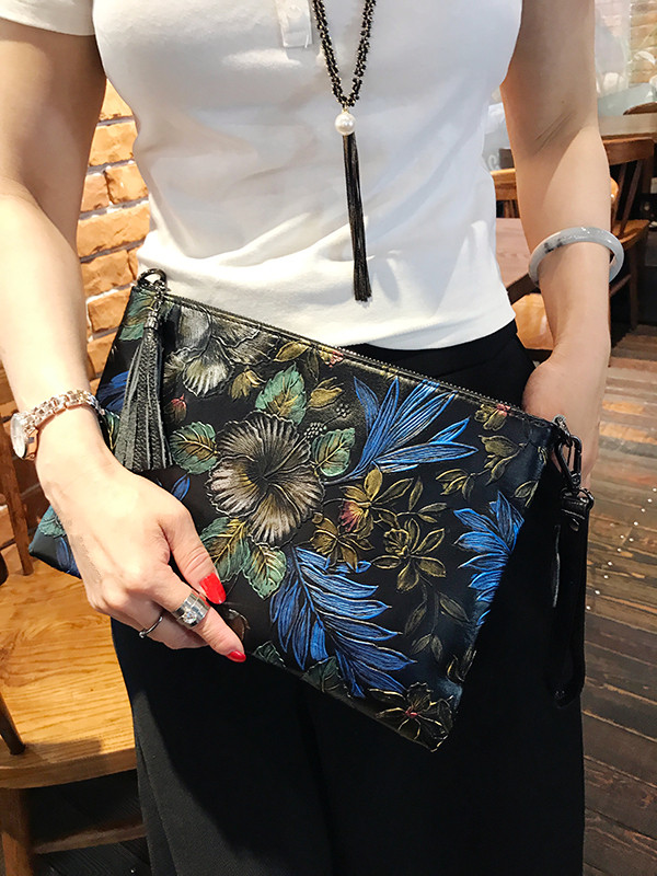 Tide brand Korean handbag leather flower clutch banquet bag printed envelope bag large-capacity one-shoulder diagonal small bag