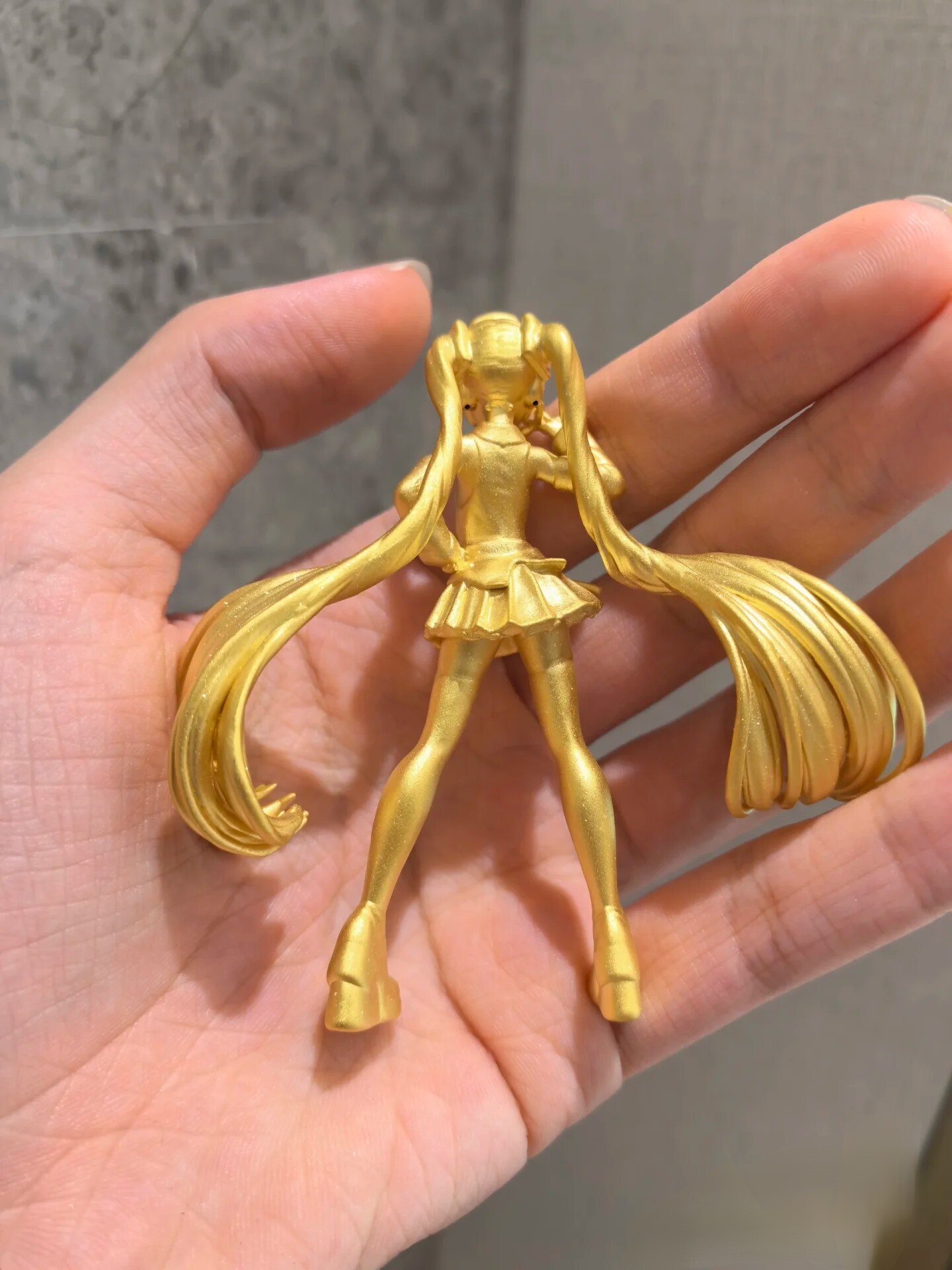 创隆黄金999足金初音未来摆件：🎀梦幻萌宠+收藏级艺术品，女神节礼物首选！✨-黄金镶钻挂件-淘宝好物网