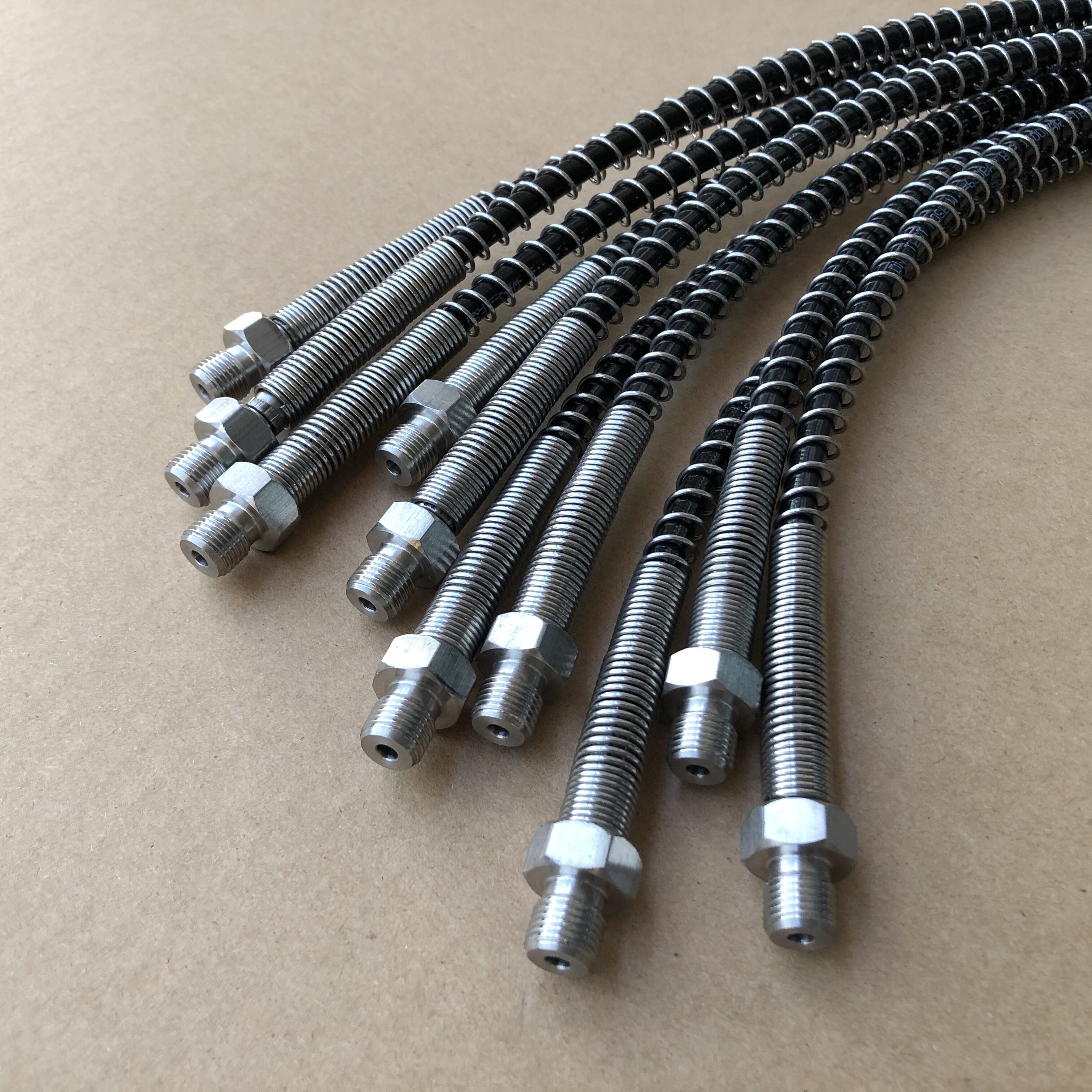 304 stainless steel marine pressure measurement pipeline hydraulic high pressure pressure gauge connected to the outer wire M10M14X1 5M16X1 5