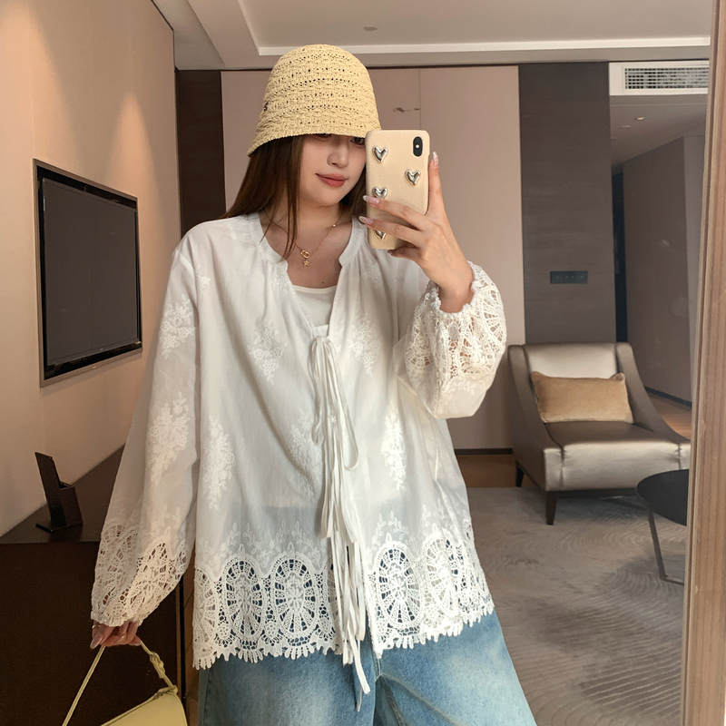 Naz Plus-Size Summer Clothing 100% Cotton French-Style Heavy Embroidery Lace Top for Plus-Size Women with Lace-Up Hollow-Out Stylish Shirt