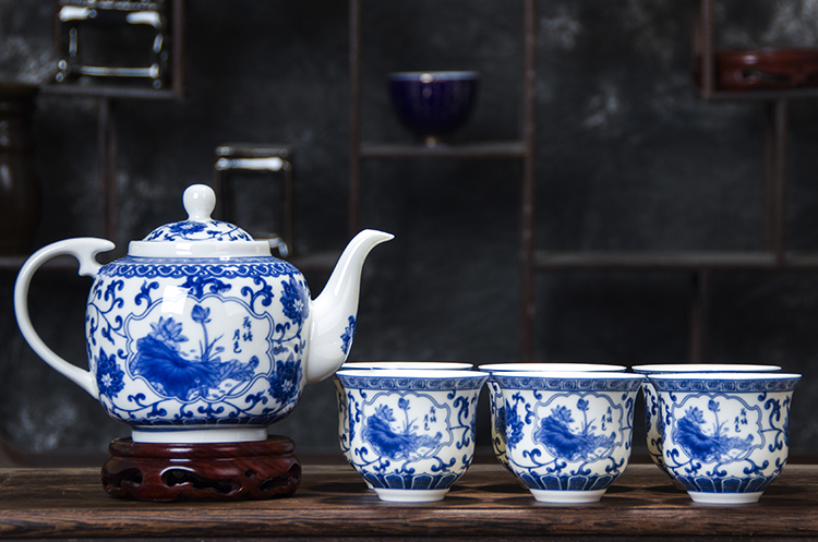 Ấm trà gốm lớn màu xanh và trắng sứ vừa nồi duy nhất kung fu trà đặt nhà với bộ lọc men dưới Jingdezhen