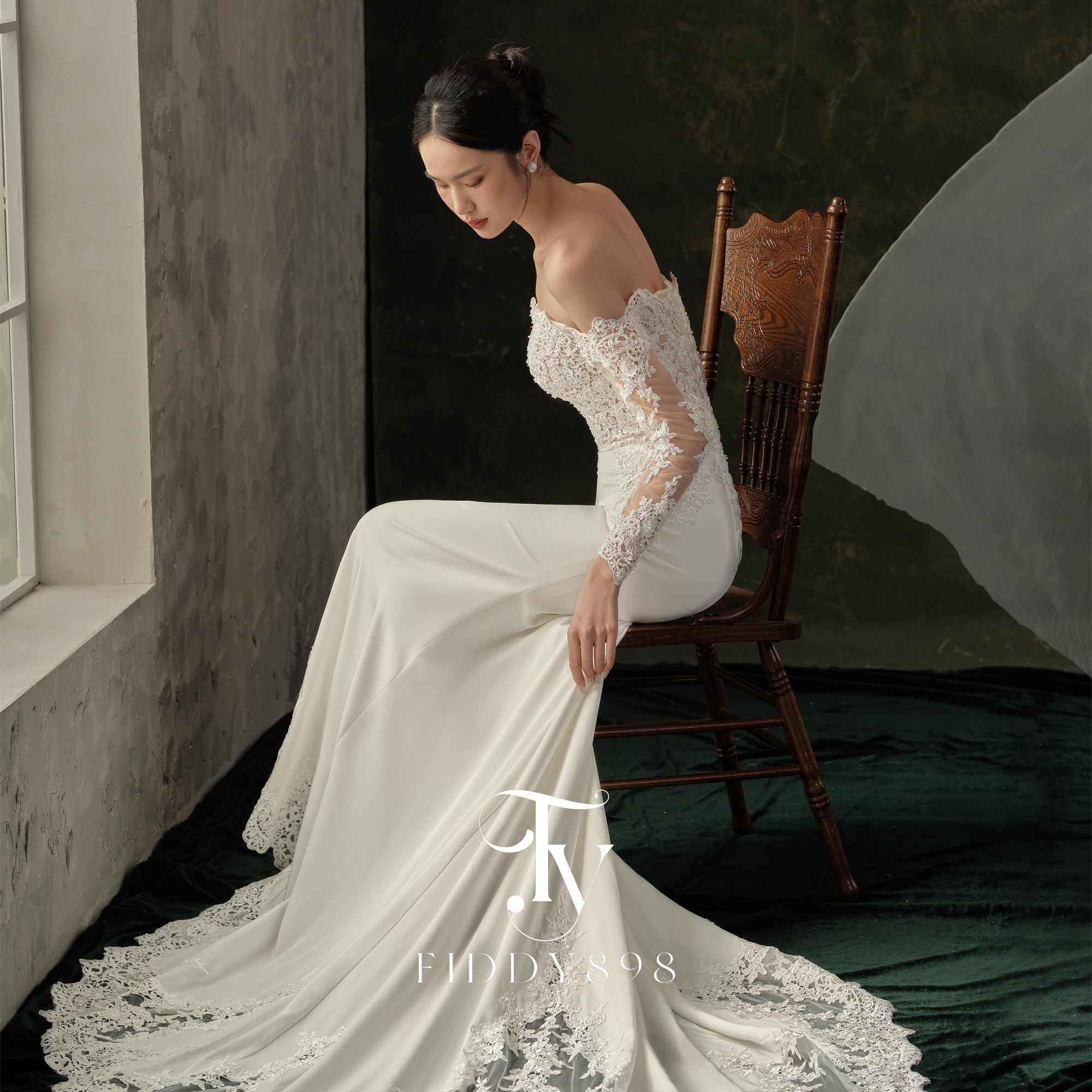 FIDDY French -style shoulder -shoulder gyrus light wedding bride FIDDY French -style shoulder -shoulder gyrus light wedding bride