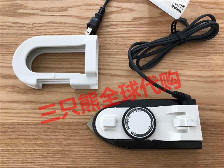 Nhật Bản mua MUJI nhỏ sắt cầm tay mini điện du lịch nhà ký túc xá sắt điện bàn ủi hơi nước đứng