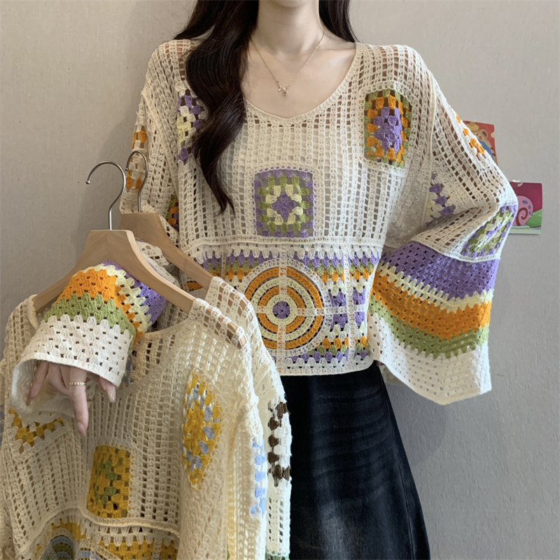Bohemian Ethnic Style Colorful Crochet Hollow Long-Sleeved Knit Top for Women, Summer Loose Fit, Slimming, Sun-Protective, Stylish Cover-Up