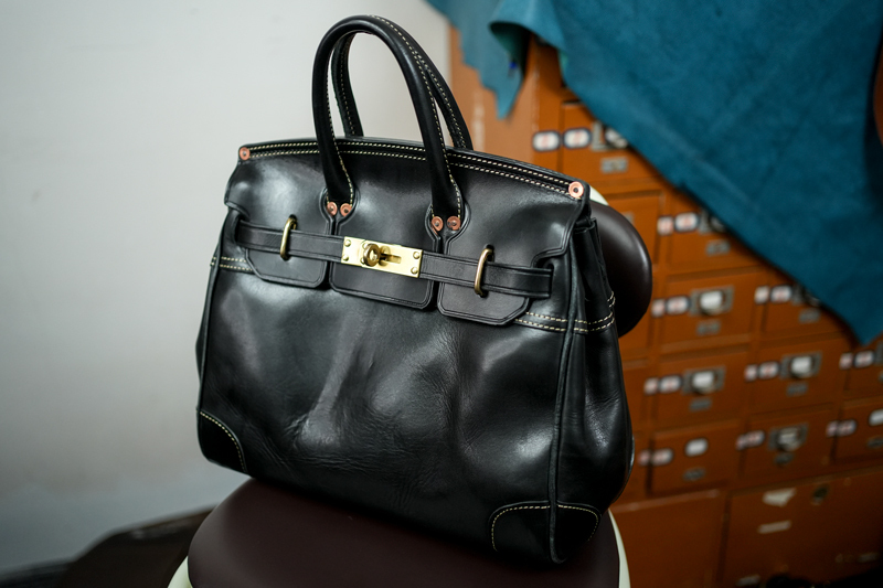 Niu Ye! Exquisitely Crafted! Leather Is the Ultimate in Seduction. Handmade American Retro Style, Perfectly Shaped Crossbody Bag, Platinum Bag