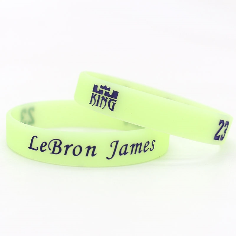 Lakers James 23th mới vòng đeo tay bóng rổ dạ quang nba sao silicone dây đeo cổ tay nam và nữ trang sức vòng đeo tay - Vòng đeo tay Clasp lac tay dep