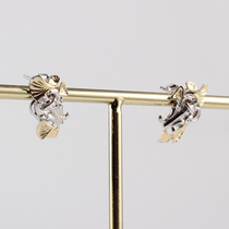 The sword - tail - plated gold - plated chili - proof - birth derived from the sword - three surrounding sword