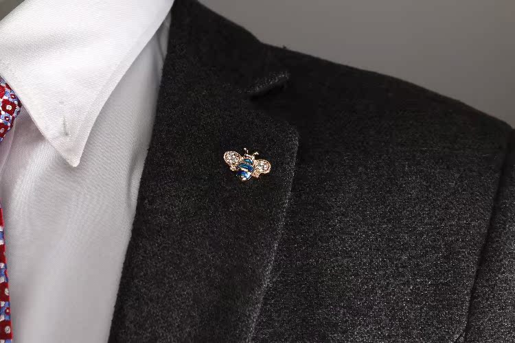 Tinh tế rhinestone nhỏ ong trâm thủy triều phù hợp với nam giới trâm cá nhân áo sơ mi cổ áo góc cổ áo pin phụ kiện khóa - Trâm cài trâm cài áo pnj
